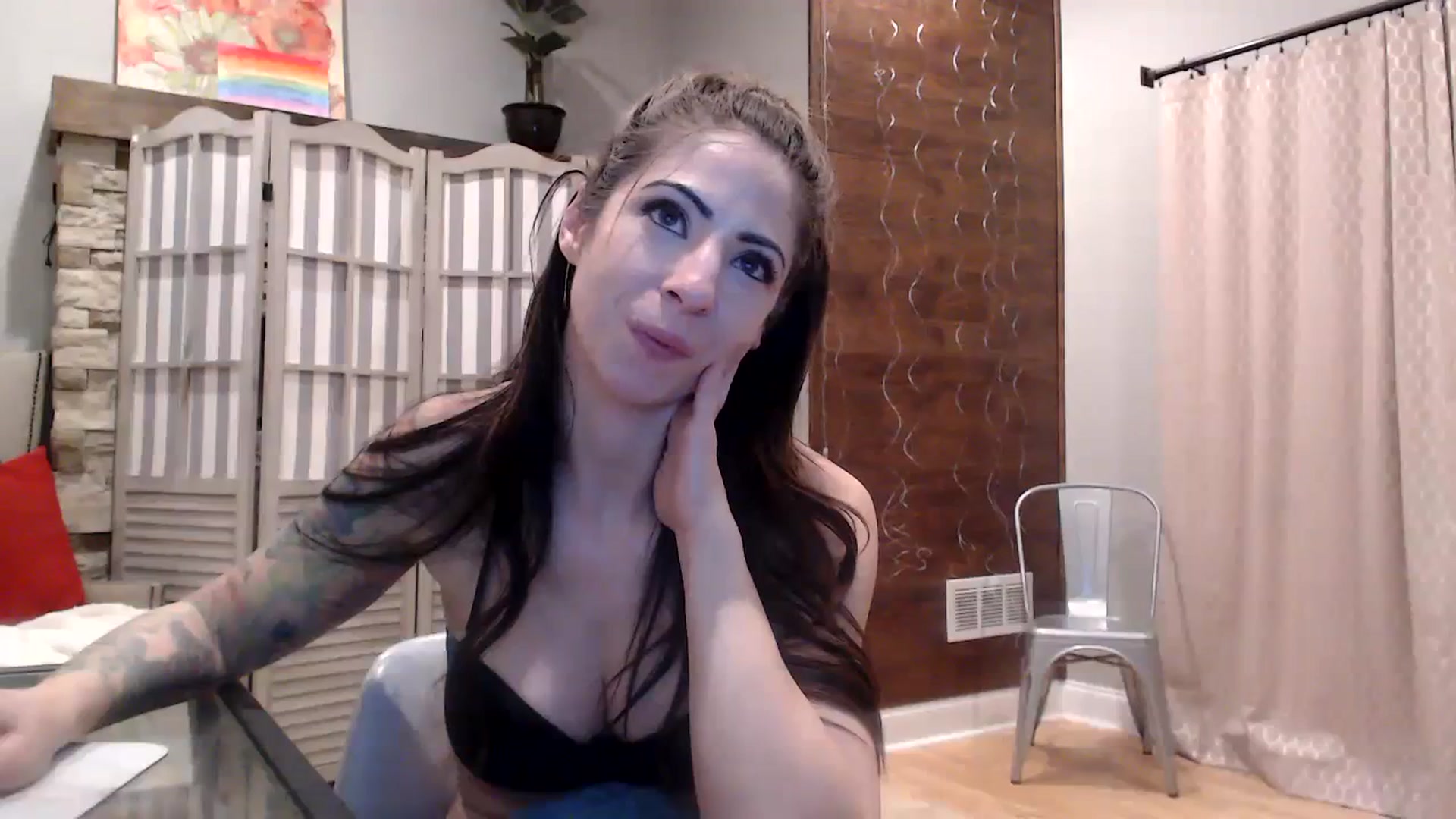 Gallery image thumbnail from AmyDay's myfreecams stream on, 01/28/2024, 09:10 image 6 of 20