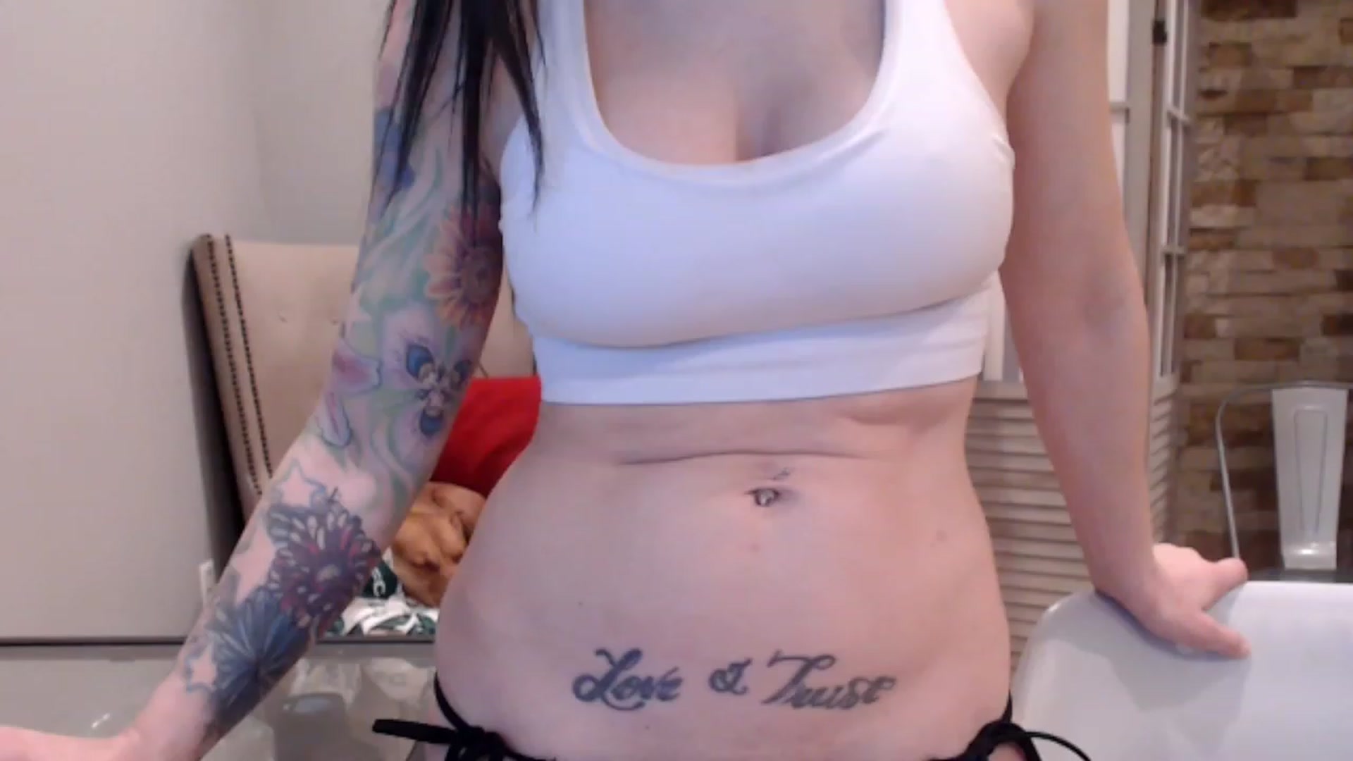 Gallery image thumbnail from AmyDay's myfreecams stream on, 03/07/2024, 18:39 image 11 of 20