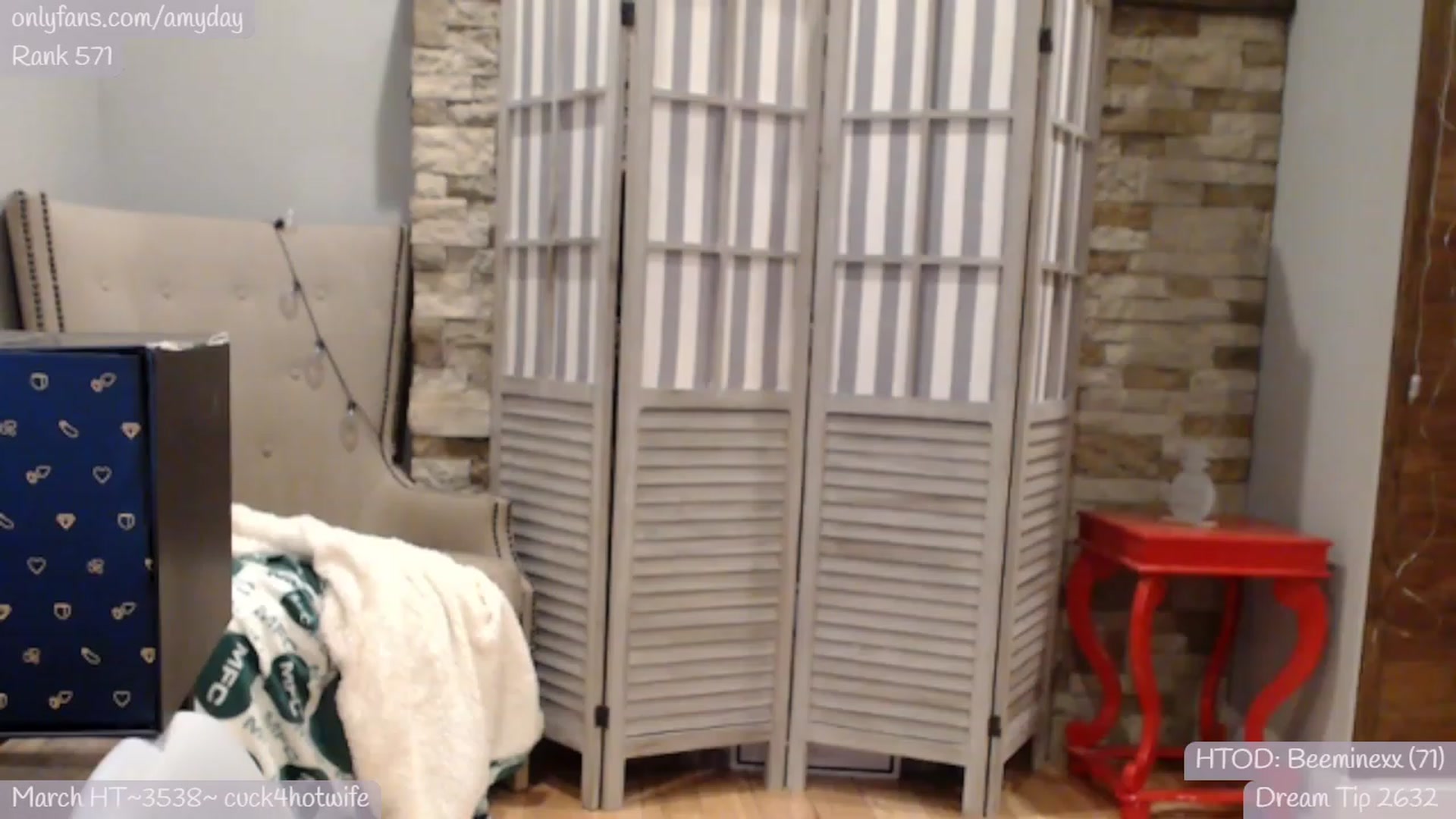 Gallery image thumbnail from AmyDay's myfreecams stream on, 03/14/2024, 05:32 image 14 of 20