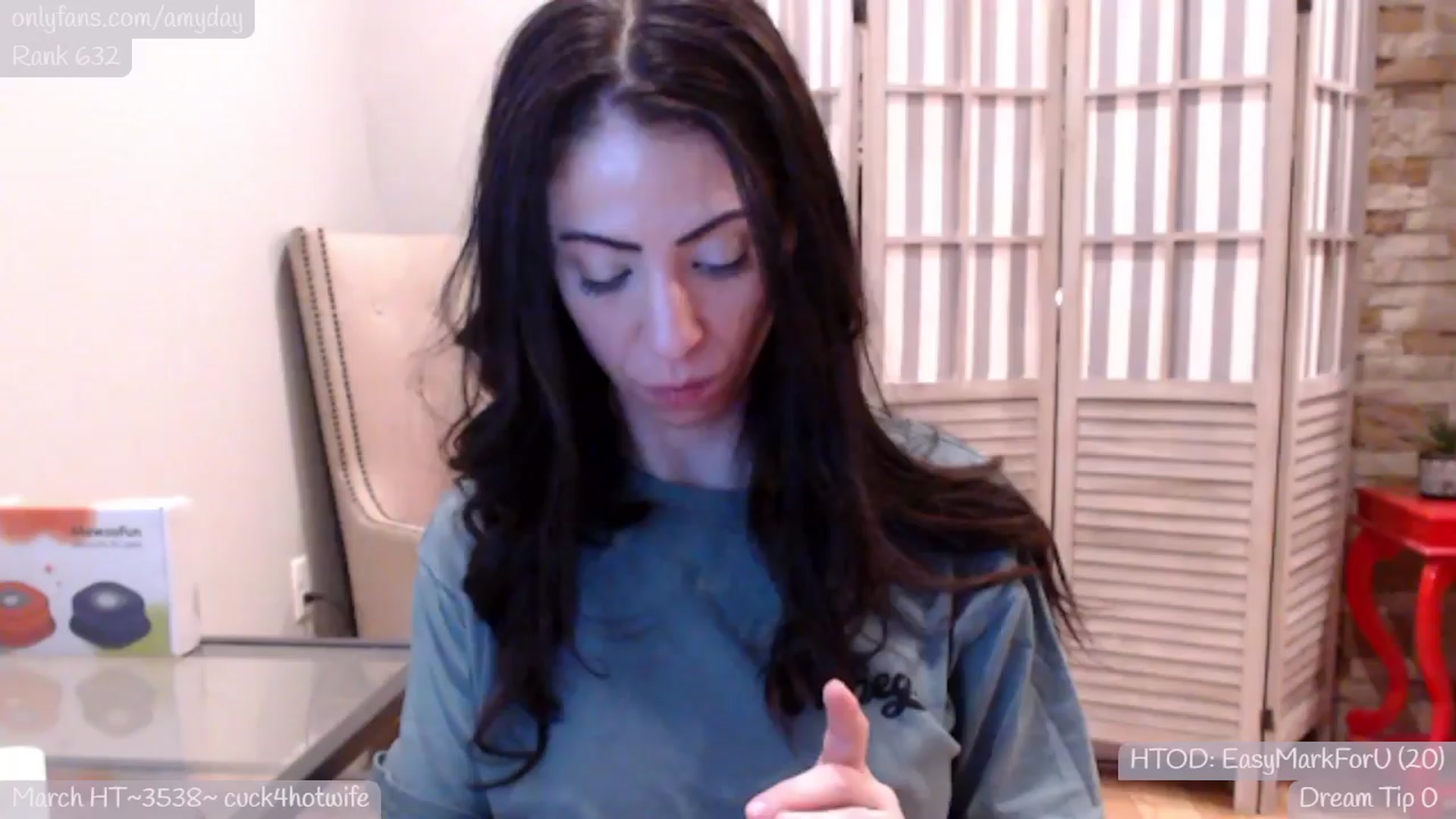 Gallery image thumbnail from AmyDay's myfreecams stream on, 03/25/2024, 06:24 image 15 of 20