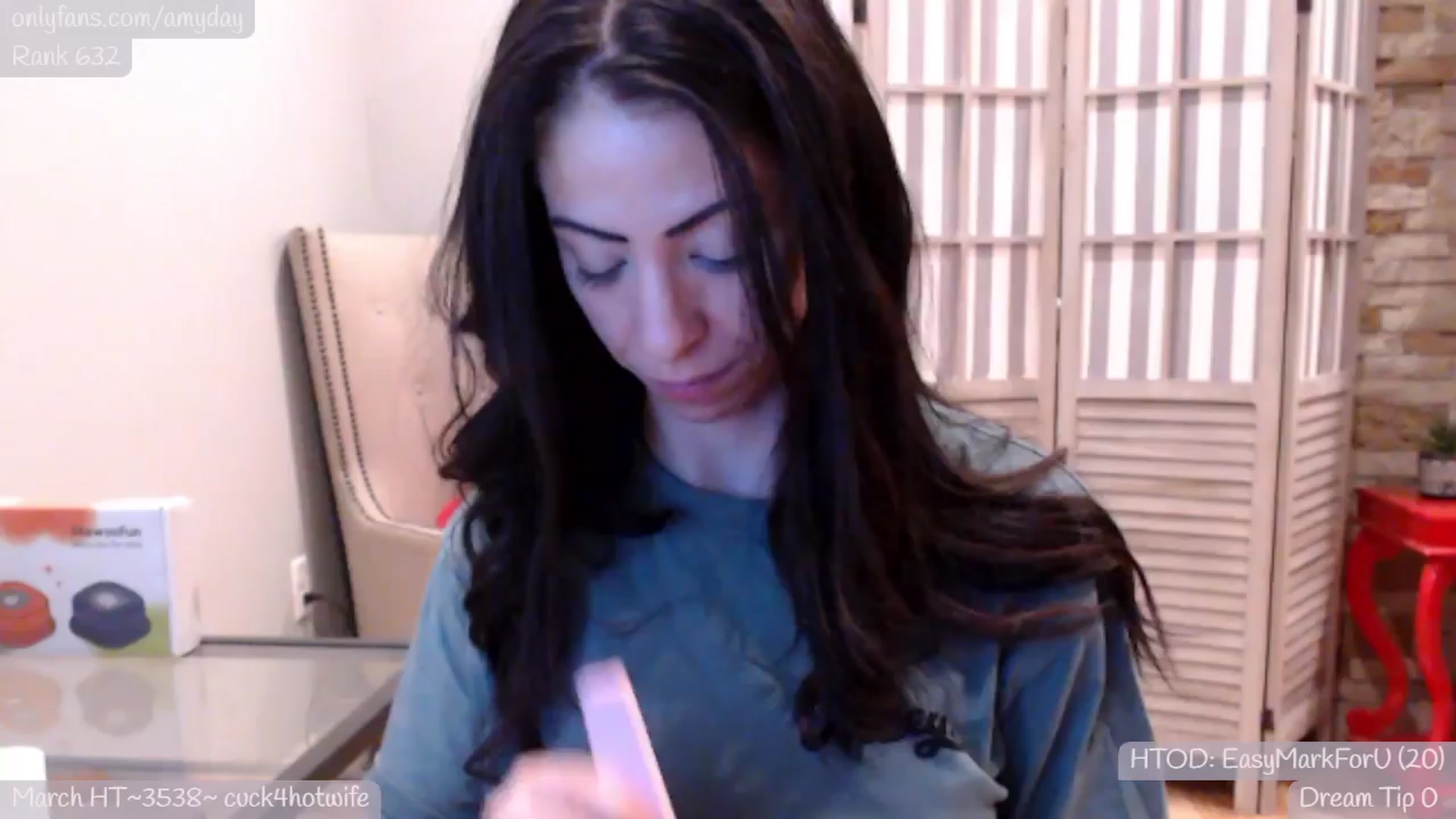 Gallery image thumbnail from AmyDay's myfreecams stream on, 03/25/2024, 06:24 image 16 of 20