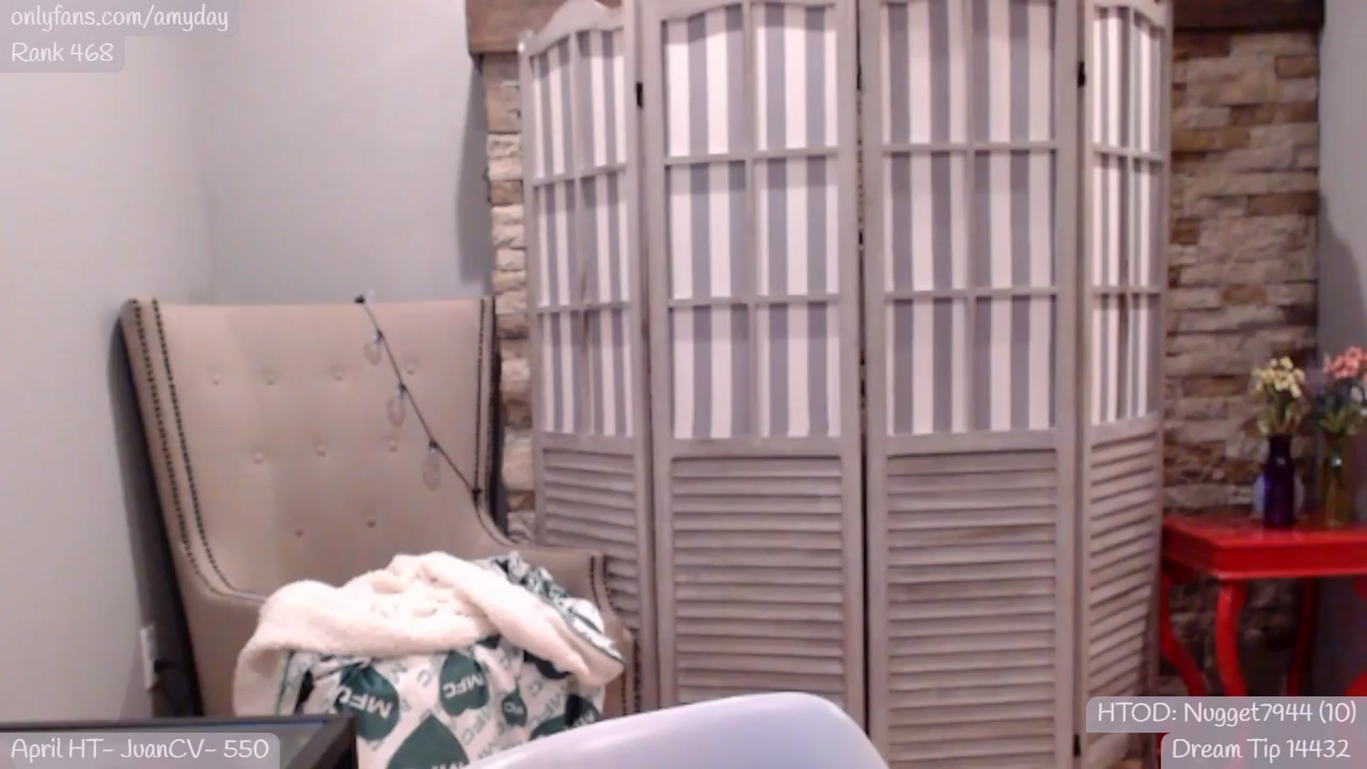 Gallery image thumbnail from AmyDay's myfreecams stream on, 04/05/2024, 07:26 image 12 of 20