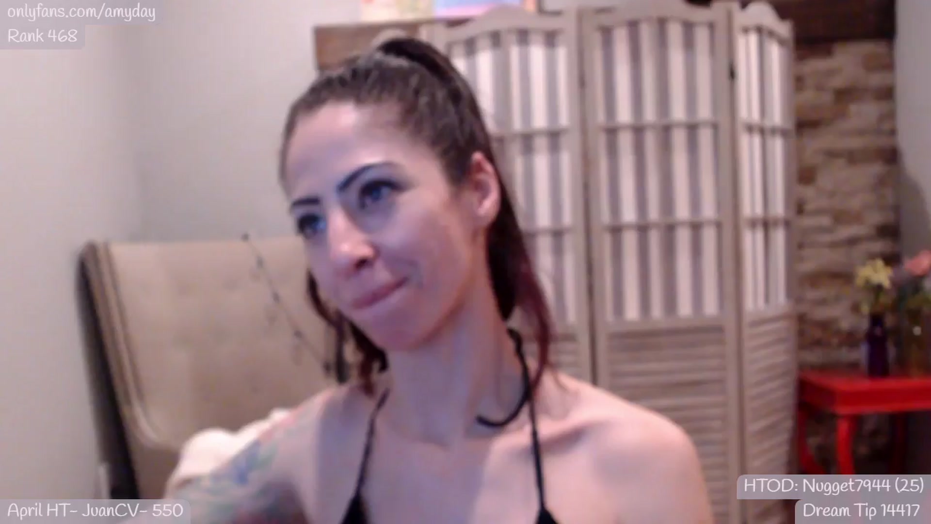 Gallery image thumbnail from AmyDay's myfreecams stream on, 04/05/2024, 07:26 image 13 of 20