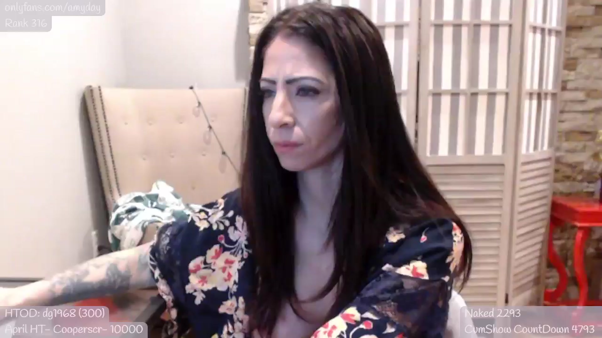 Gallery image thumbnail from AmyDay's myfreecams stream on, 04/08/2024, 05:06 image 16 of 20
