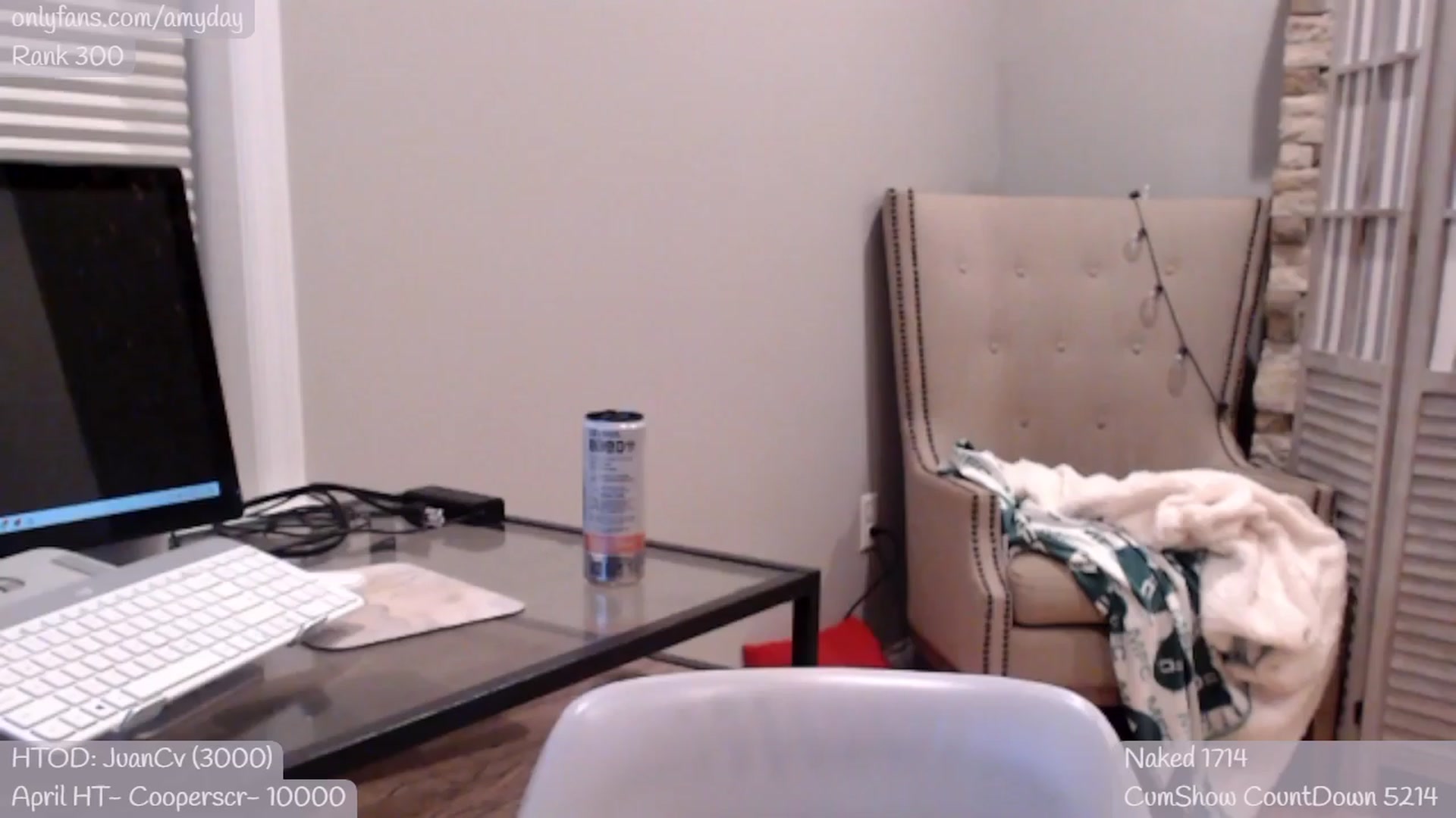 Gallery image thumbnail from AmyDay's myfreecams stream on, 04/09/2024, 04:48 image 2 of 20