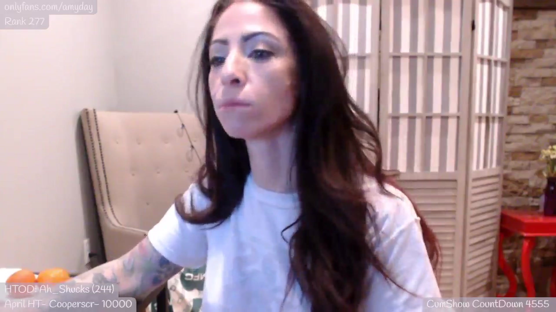 Gallery image thumbnail from AmyDay's myfreecams stream on, 04/11/2024, 06:11 image 6 of 20