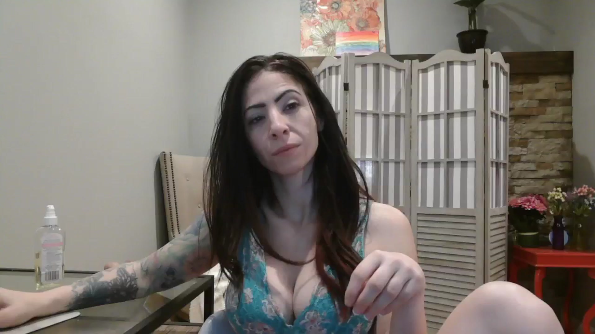 Gallery image thumbnail from AmyDay's myfreecams stream on, 05/06/2024, 17:53 image 14 of 20