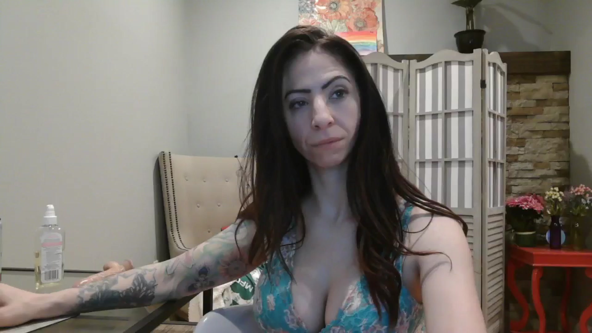 Gallery image thumbnail from AmyDay's myfreecams stream on, 05/06/2024, 17:53 image 7 of 20