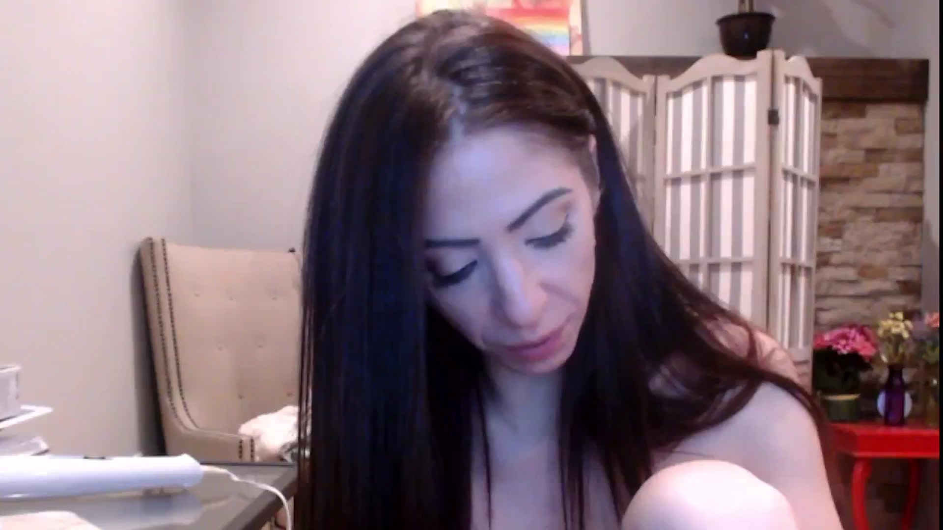 Gallery image thumbnail from AmyDay's myfreecams stream on, 05/19/2024, 07:45 image 10 of 20