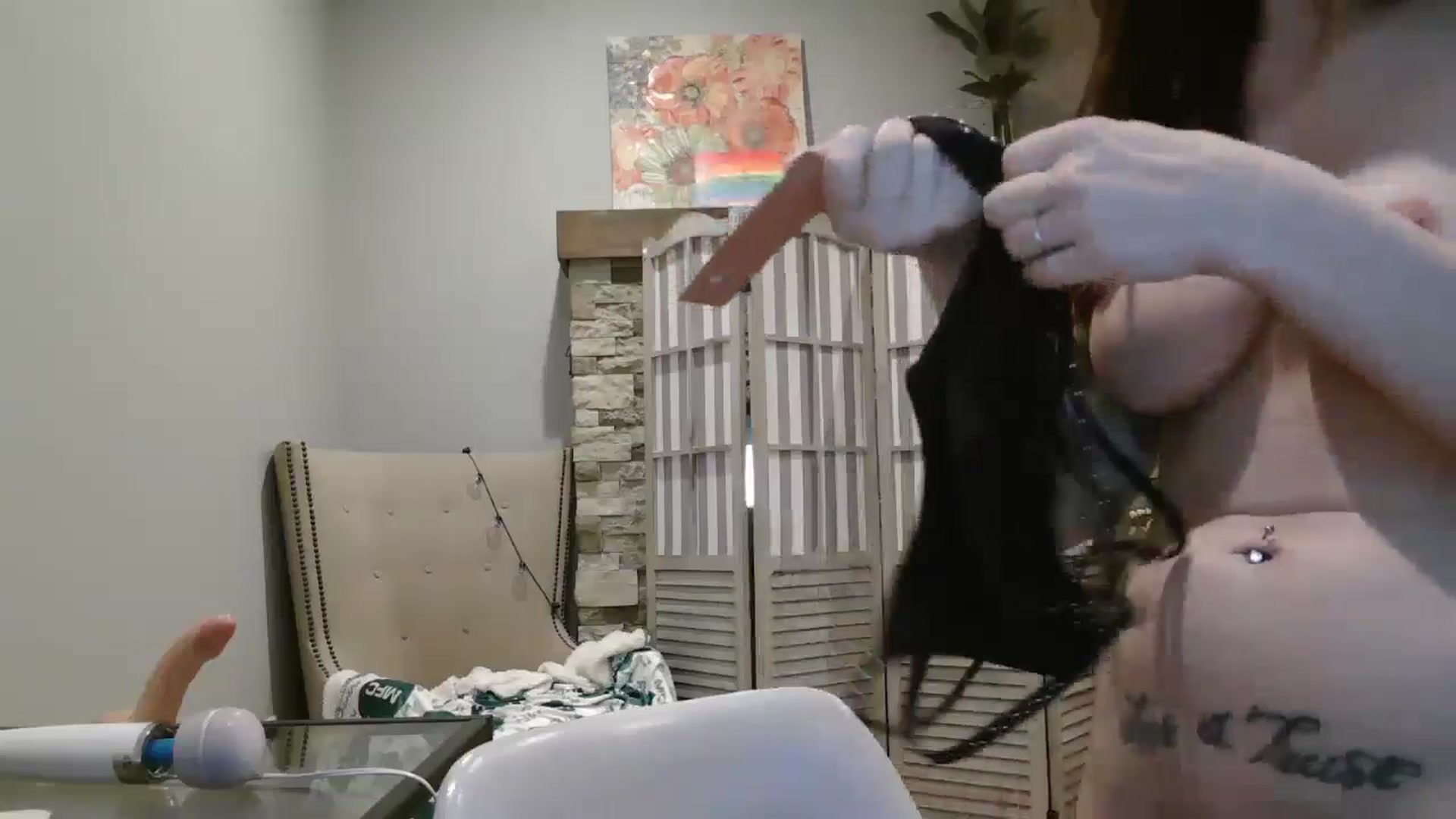 Gallery image thumbnail from AmyDay's myfreecams stream on, 05/28/2024, 17:00 image 10 of 20