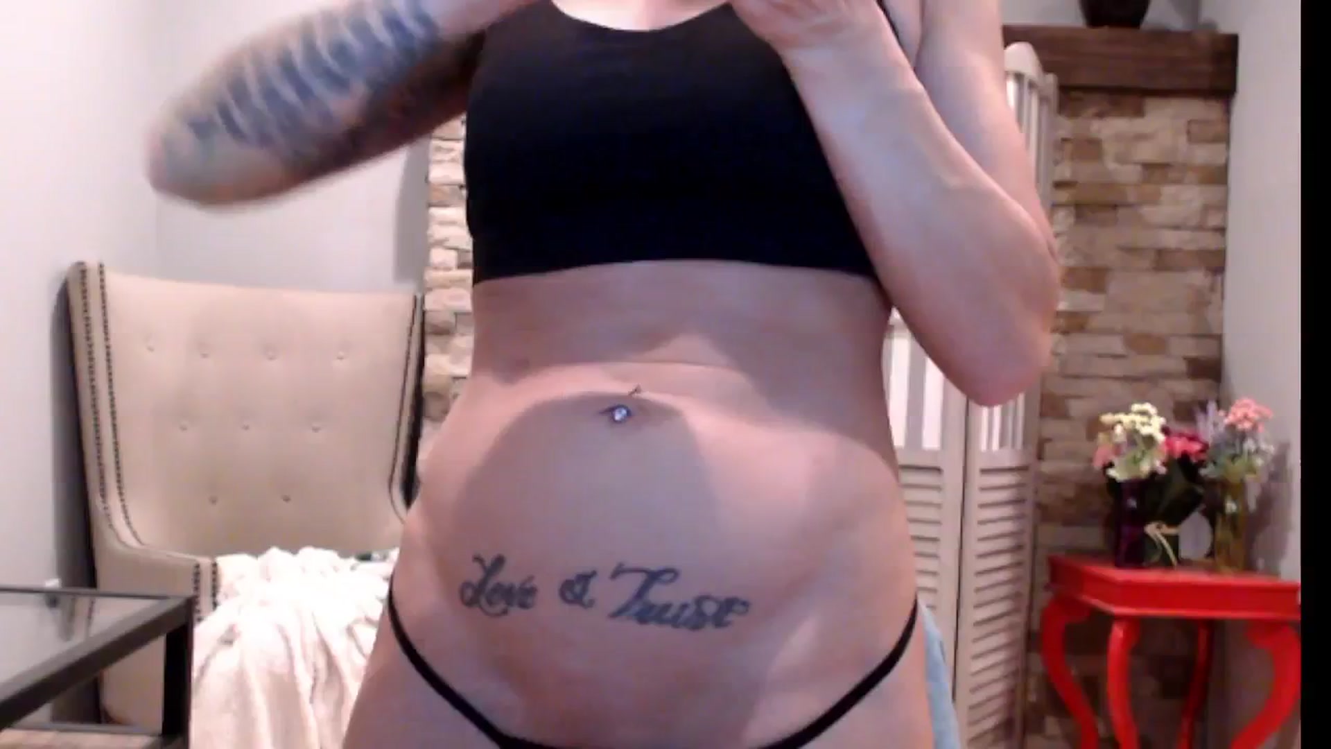 Gallery image thumbnail from AmyDay's myfreecams stream on, 09/23/2024, 04:07 image 14 of 20