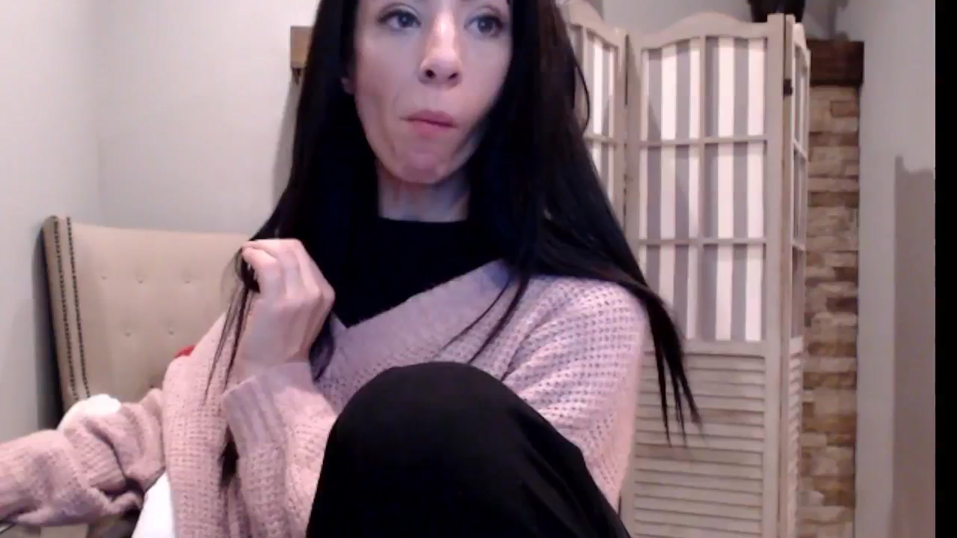 Gallery image thumbnail from AmyDay's myfreecams stream on, 10/10/2024, 05:42 image 6 of 20