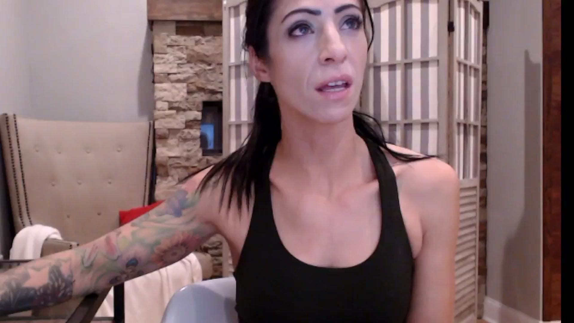 Gallery image thumbnail from AmyDay's myfreecams stream on, 10/13/2024, 04:16 image 5 of 20