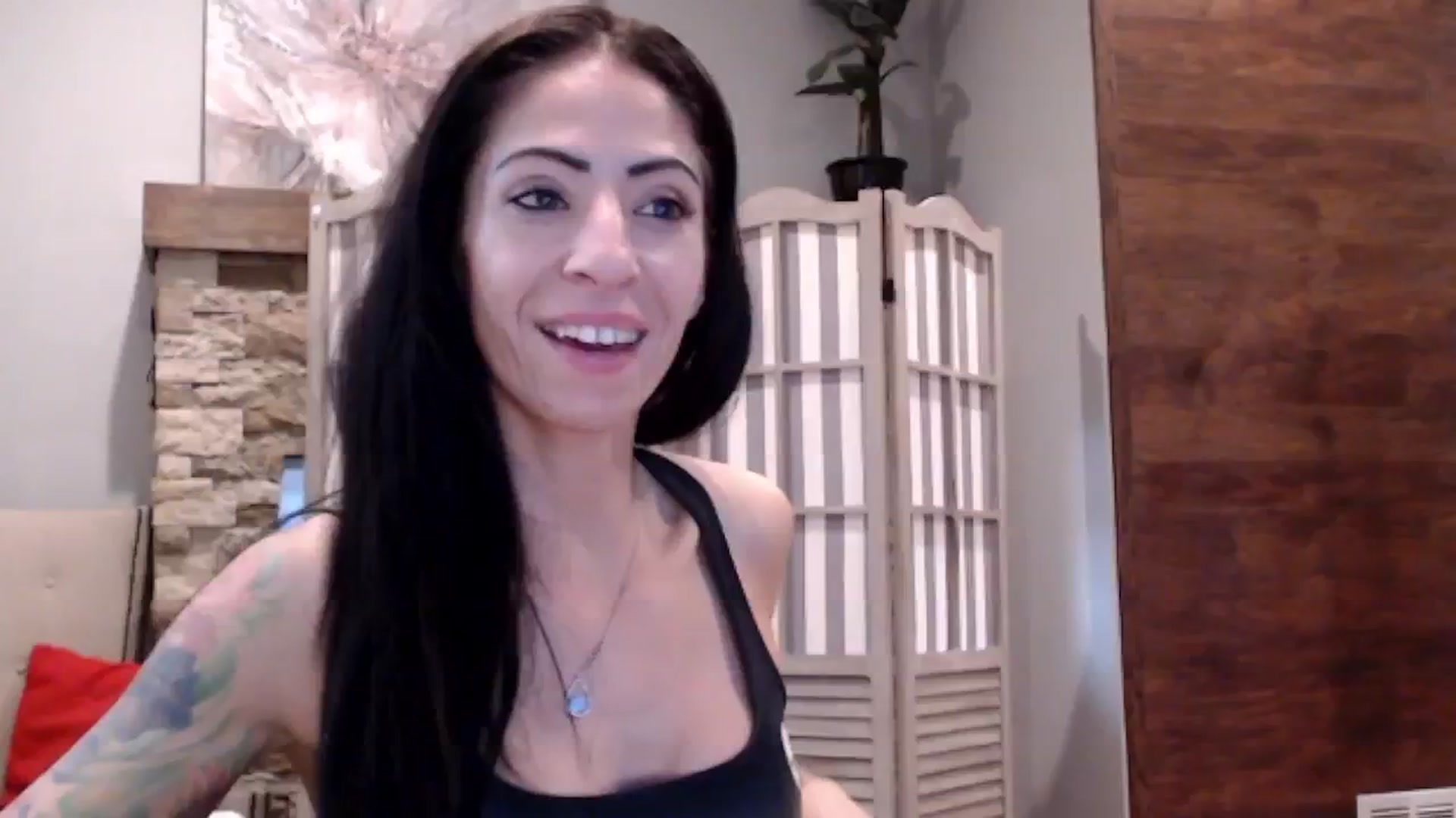 Gallery image thumbnail from AmyDay's myfreecams stream on, 10/21/2024, 17:51 image 13 of 20