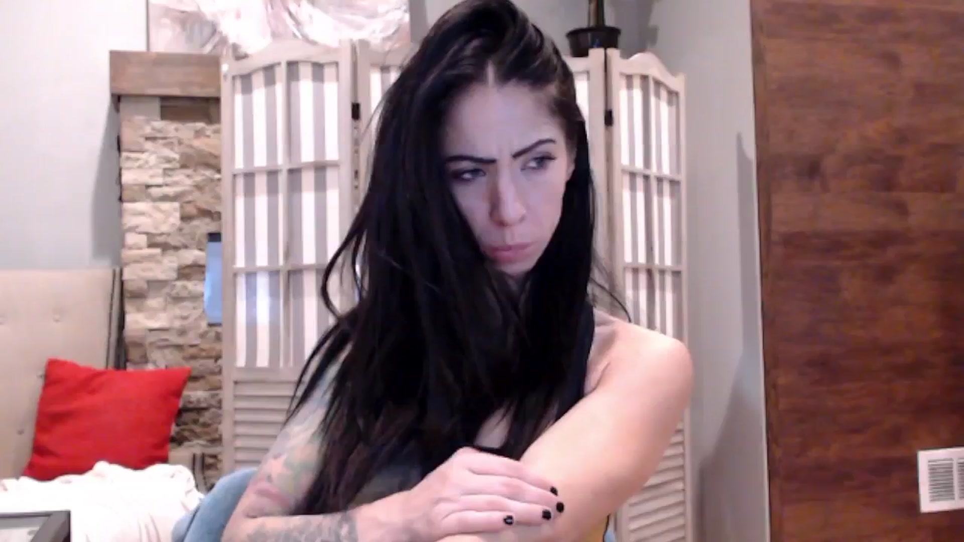 Gallery image thumbnail from AmyDay's myfreecams stream on, 10/21/2024, 18:27 image 5 of 20