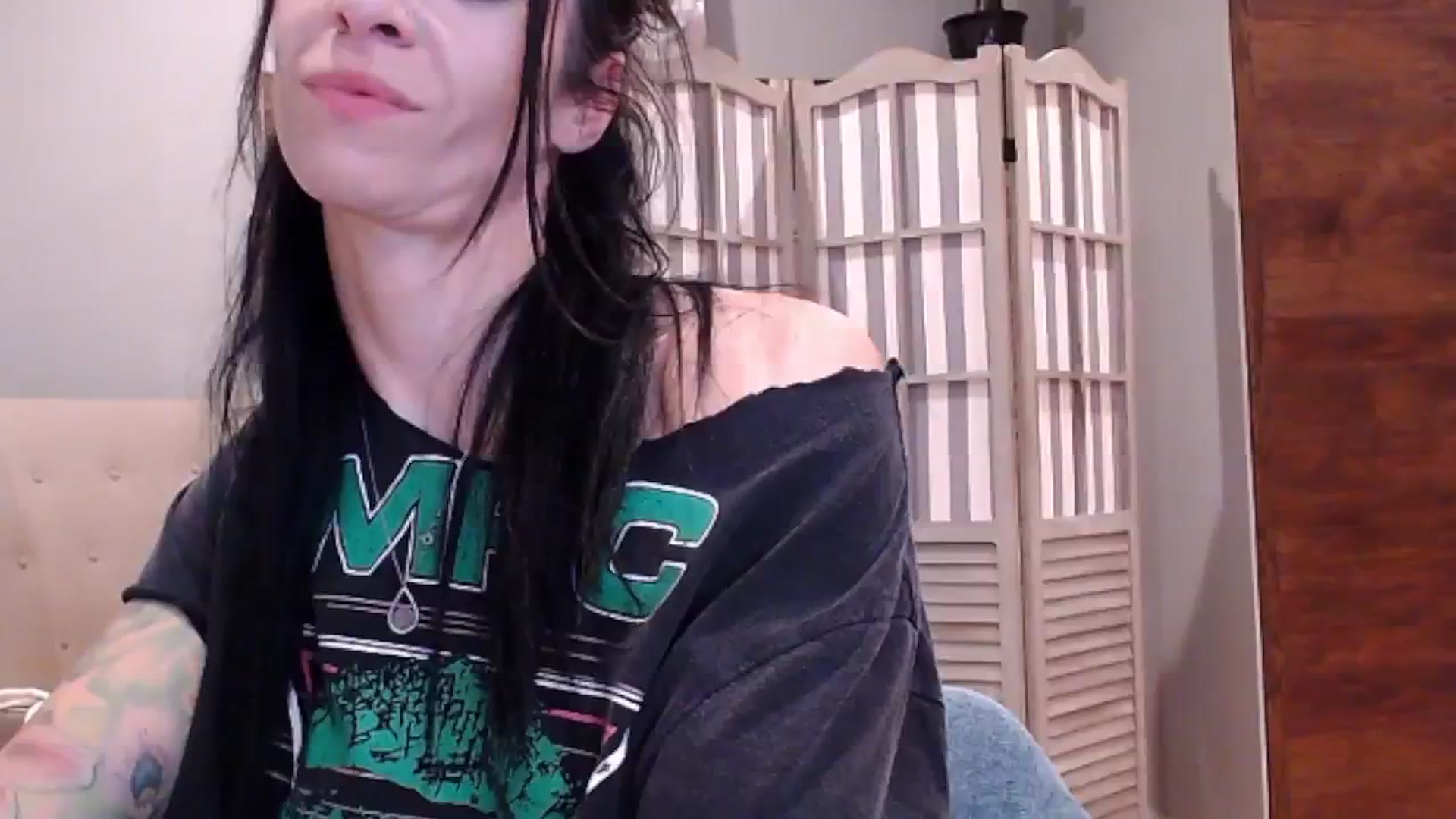 Gallery image thumbnail from AmyDay's myfreecams stream on, 10/24/2024, 19:01 image 15 of 20