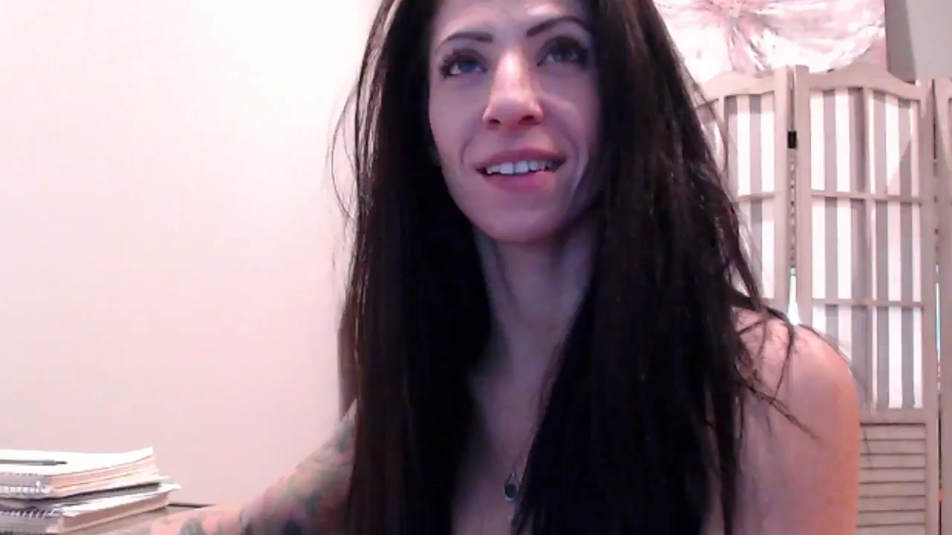 Gallery image thumbnail from AmyDay's myfreecams stream on, 10/25/2024, 17:15 image 11 of 20