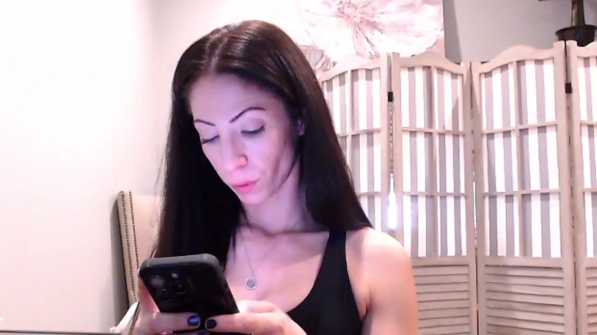 Gallery image thumbnail from AmyDay's myfreecams stream on, 10/25/2024, 17:15 image 2 of 20