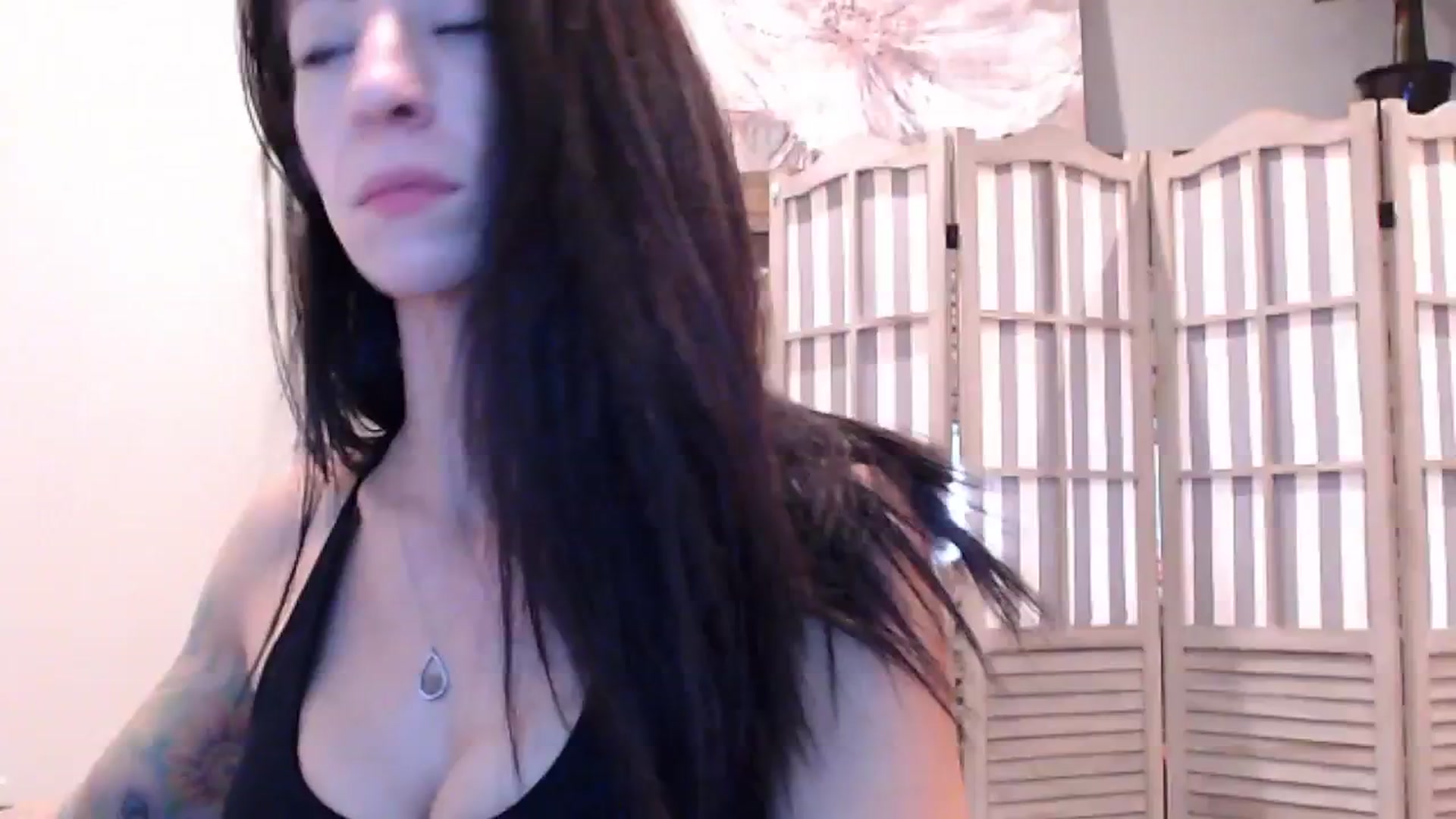 Gallery image thumbnail from AmyDay's myfreecams stream on, 10/25/2024, 17:15 image 4 of 20