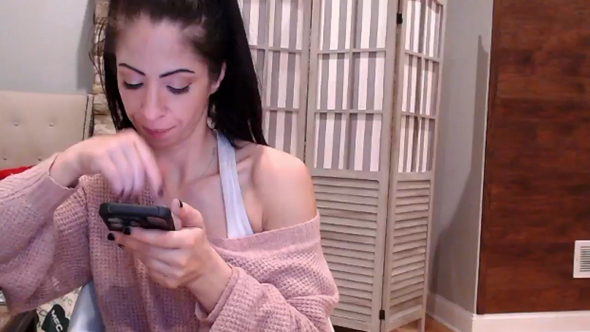 Gallery image thumbnail from AmyDay's myfreecams stream on, 11/04/2024, 07:02 image 7 of 20