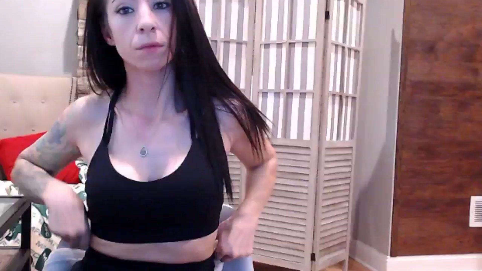 Gallery image thumbnail from AmyDay's myfreecams stream on, 11/04/2024, 18:13 image 1 of 20