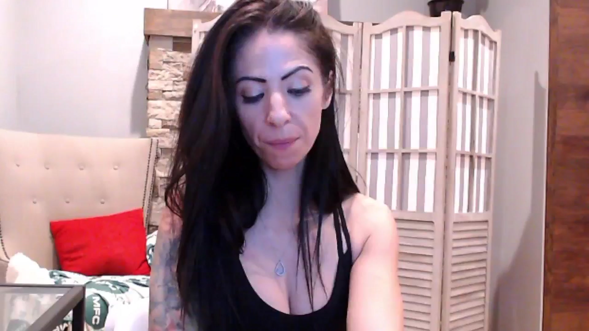 Gallery image thumbnail from AmyDay's myfreecams stream on, 11/04/2024, 20:15 image 18 of 20