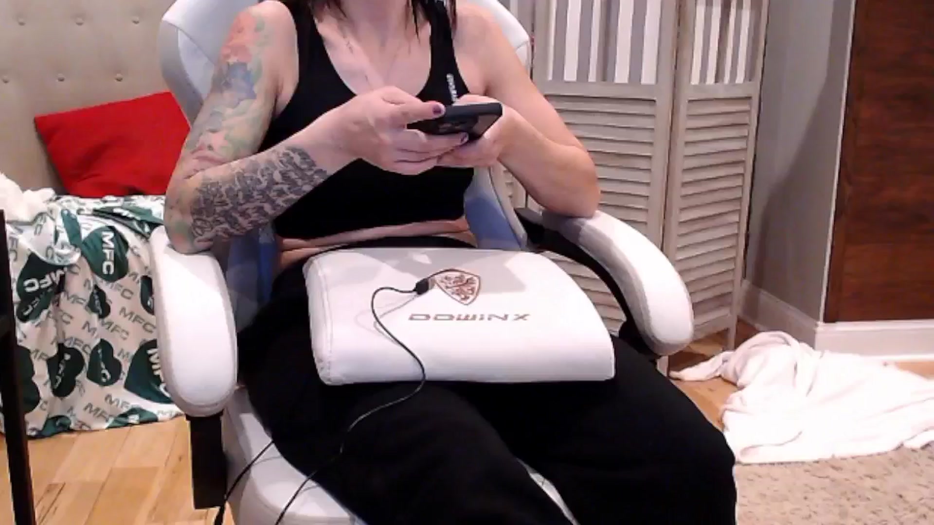 Gallery image thumbnail from AmyDay's myfreecams stream on, 11/07/2024, 21:11 image 13 of 20