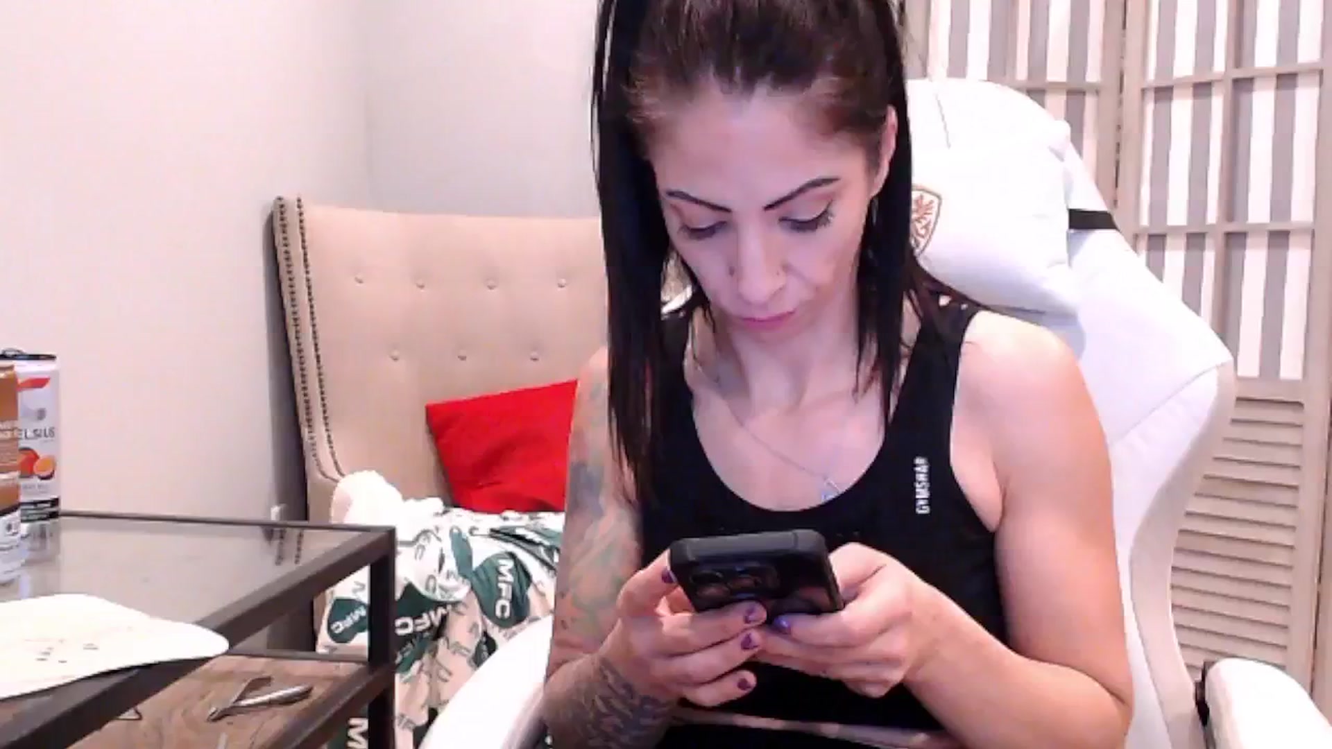 Gallery image thumbnail from AmyDay's myfreecams stream on, 11/07/2024, 21:11 image 17 of 20