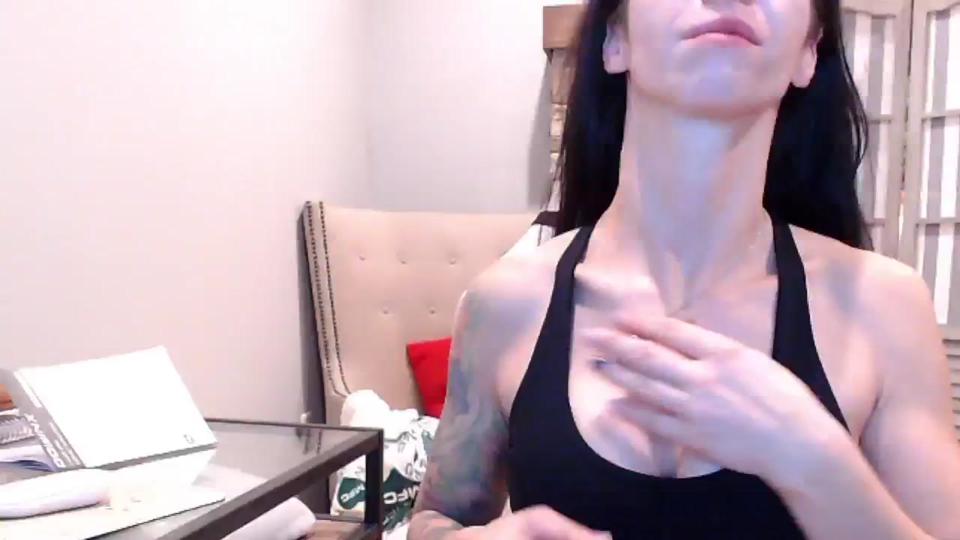 Gallery image thumbnail from AmyDay's myfreecams stream on, 11/12/2024, 20:13 image 10 of 20