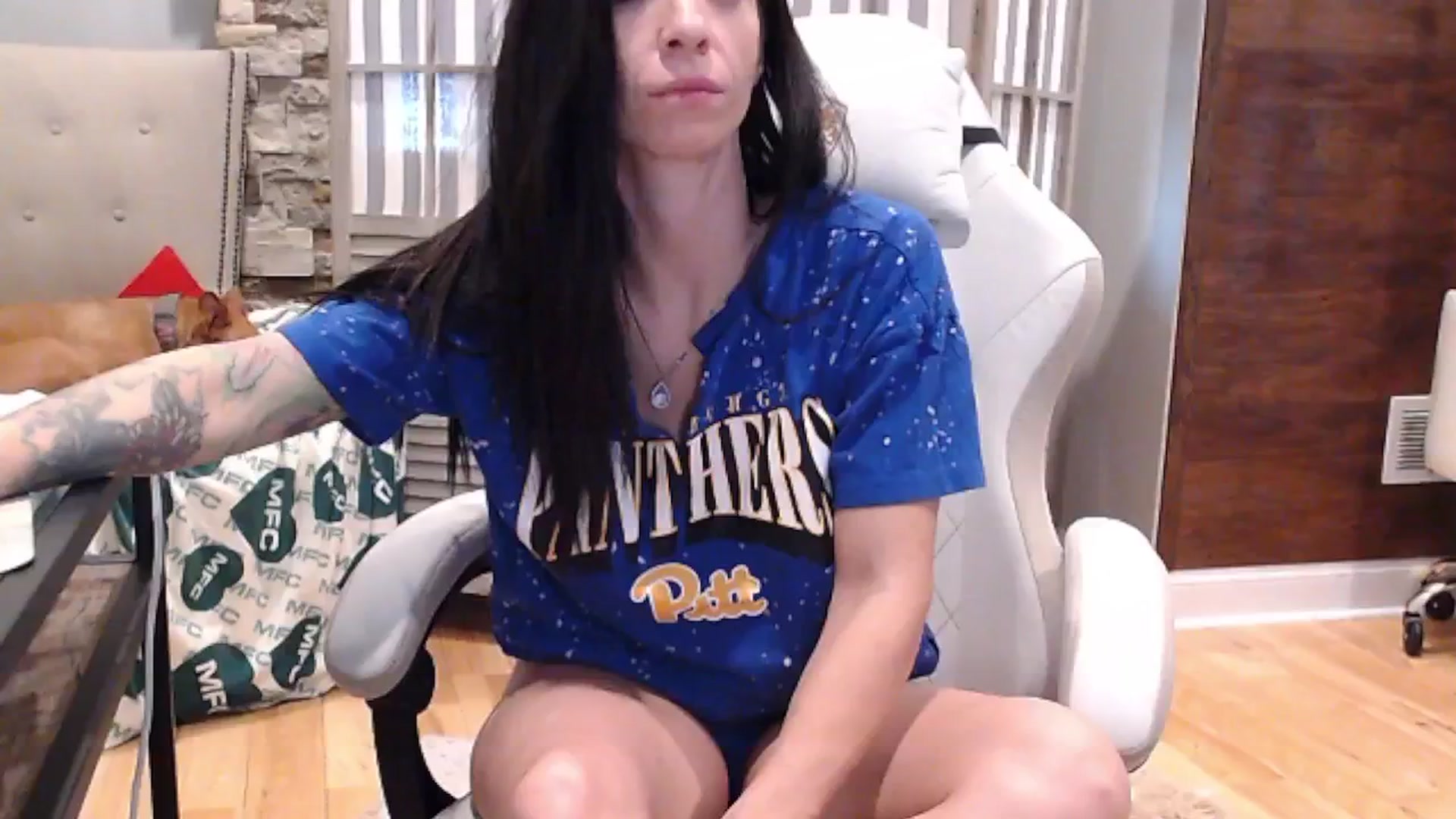 Gallery image thumbnail from AmyDay's myfreecams stream on, 11/13/2024, 16:33 image 17 of 20