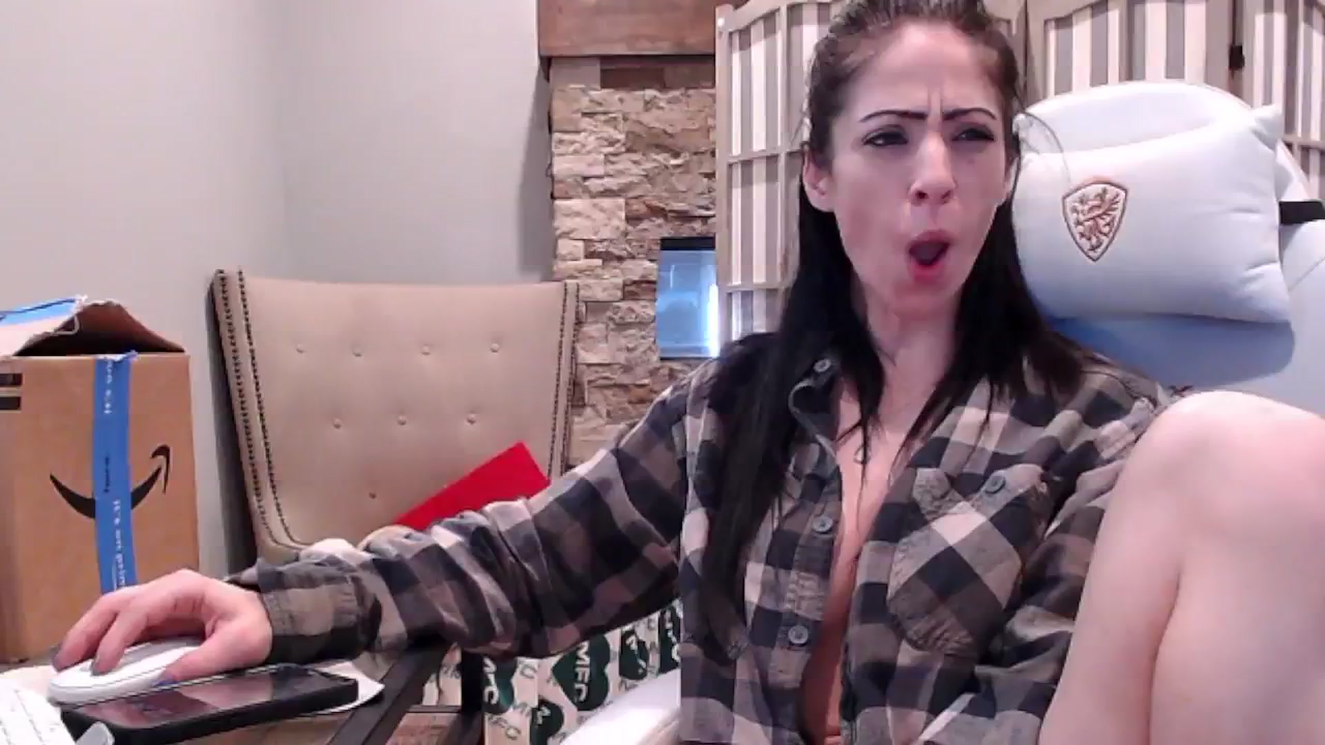 Gallery image thumbnail from AmyDay's myfreecams stream on, 11/15/2024, 17:52 image 11 of 20