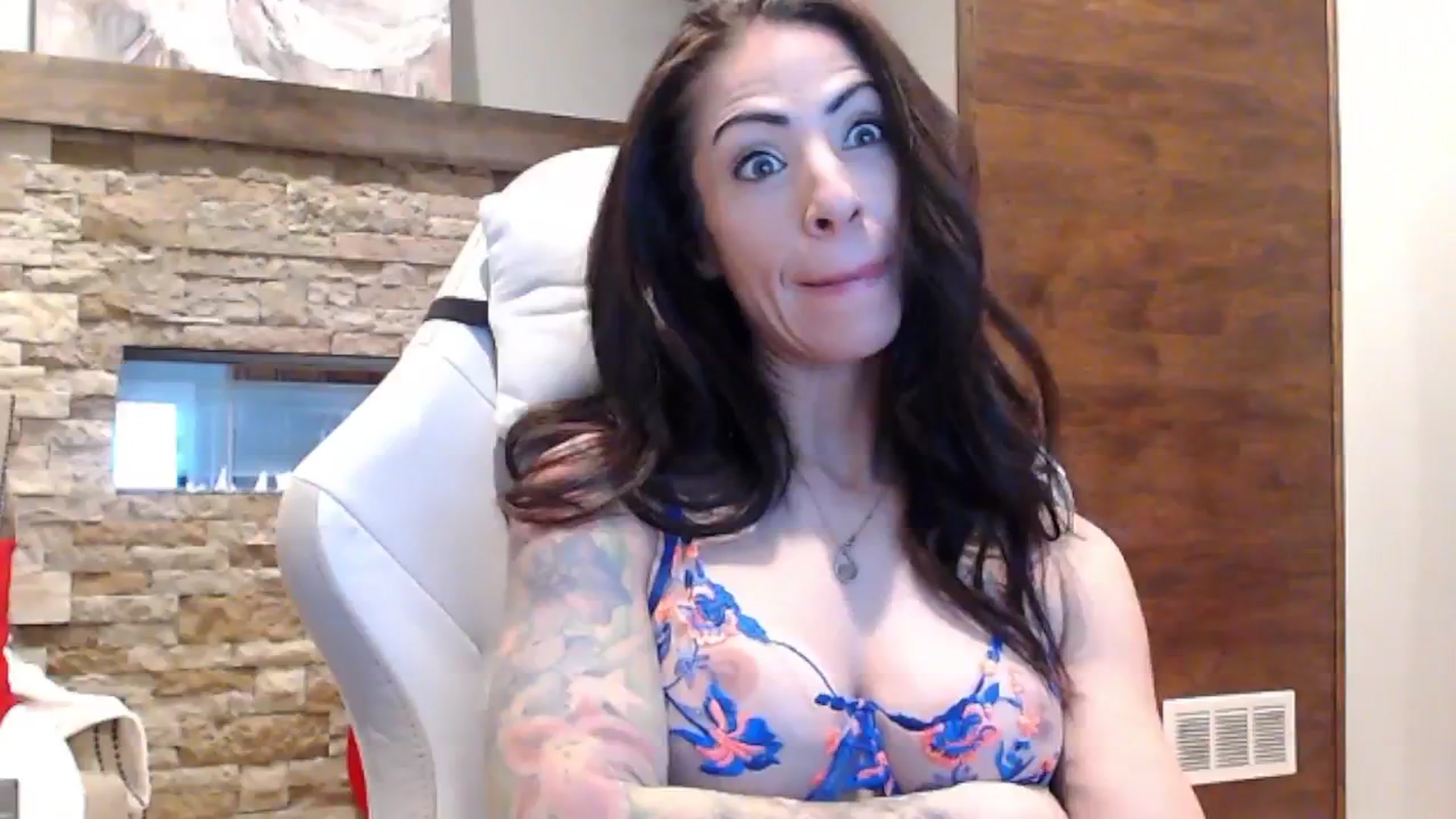 Gallery image thumbnail from AmyDay's myfreecams stream on, 11/20/2024, 19:48 image 8 of 20