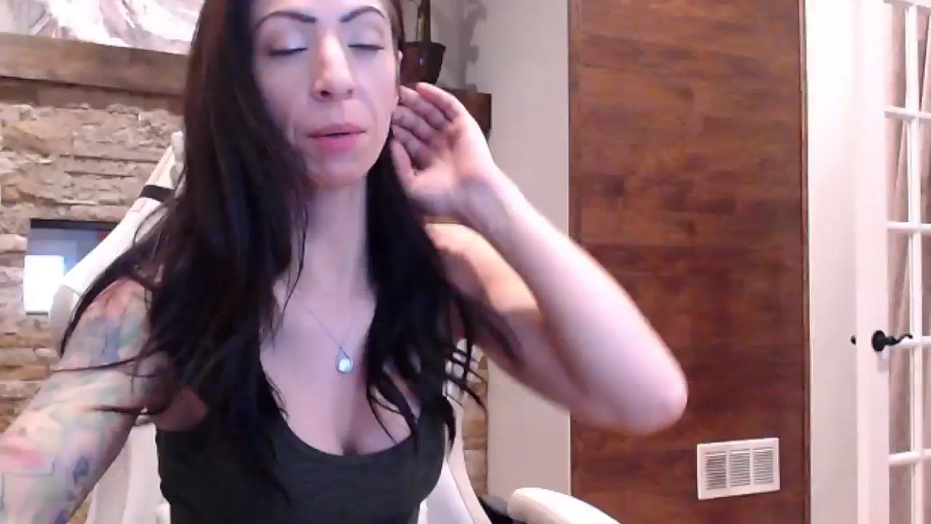 Gallery image thumbnail from AmyDay's myfreecams stream on, 11/21/2024, 17:59 image 6 of 20