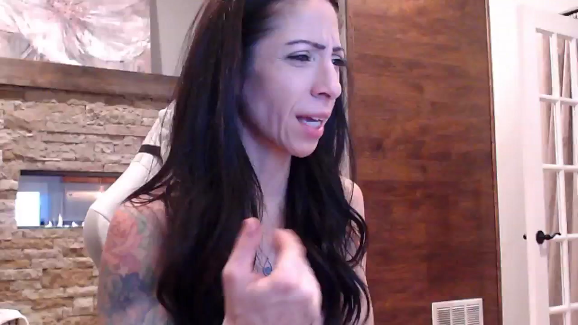 Gallery image thumbnail from AmyDay's myfreecams stream on, 11/21/2024, 17:59 image 17 of 20