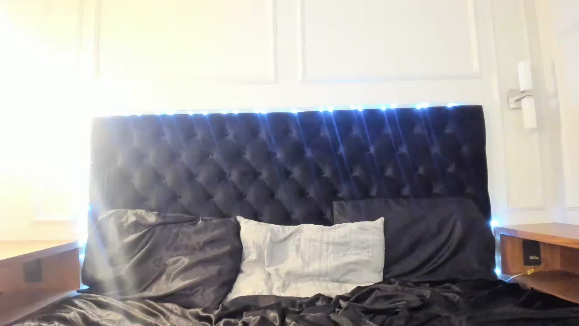 Gallery image thumbnail from AmyKGreen's myfreecams stream on, 02/27/2023, 04:22 image 13 of 20