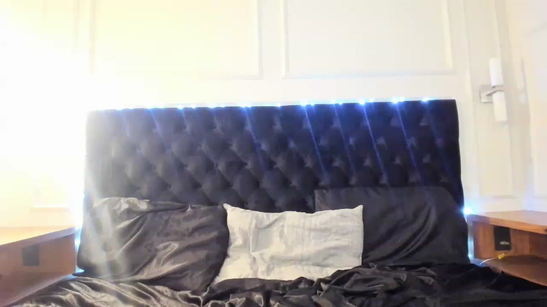 Gallery image thumbnail from AmyKGreen's myfreecams stream on, 02/27/2023, 04:22 image 14 of 20