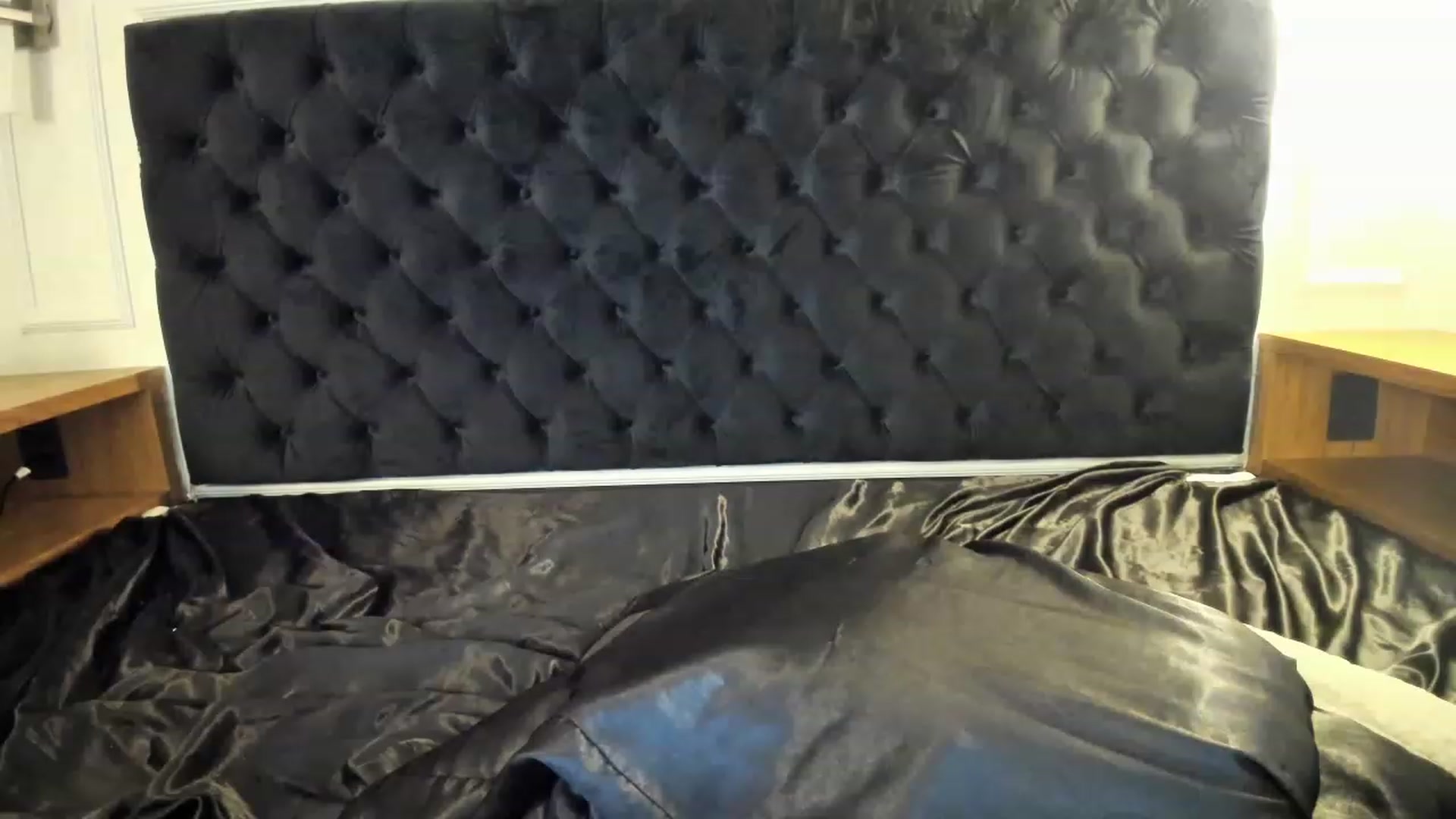 Gallery image thumbnail from AmyKGreen's myfreecams stream on, 06/25/2023, 08:52 image 14 of 20