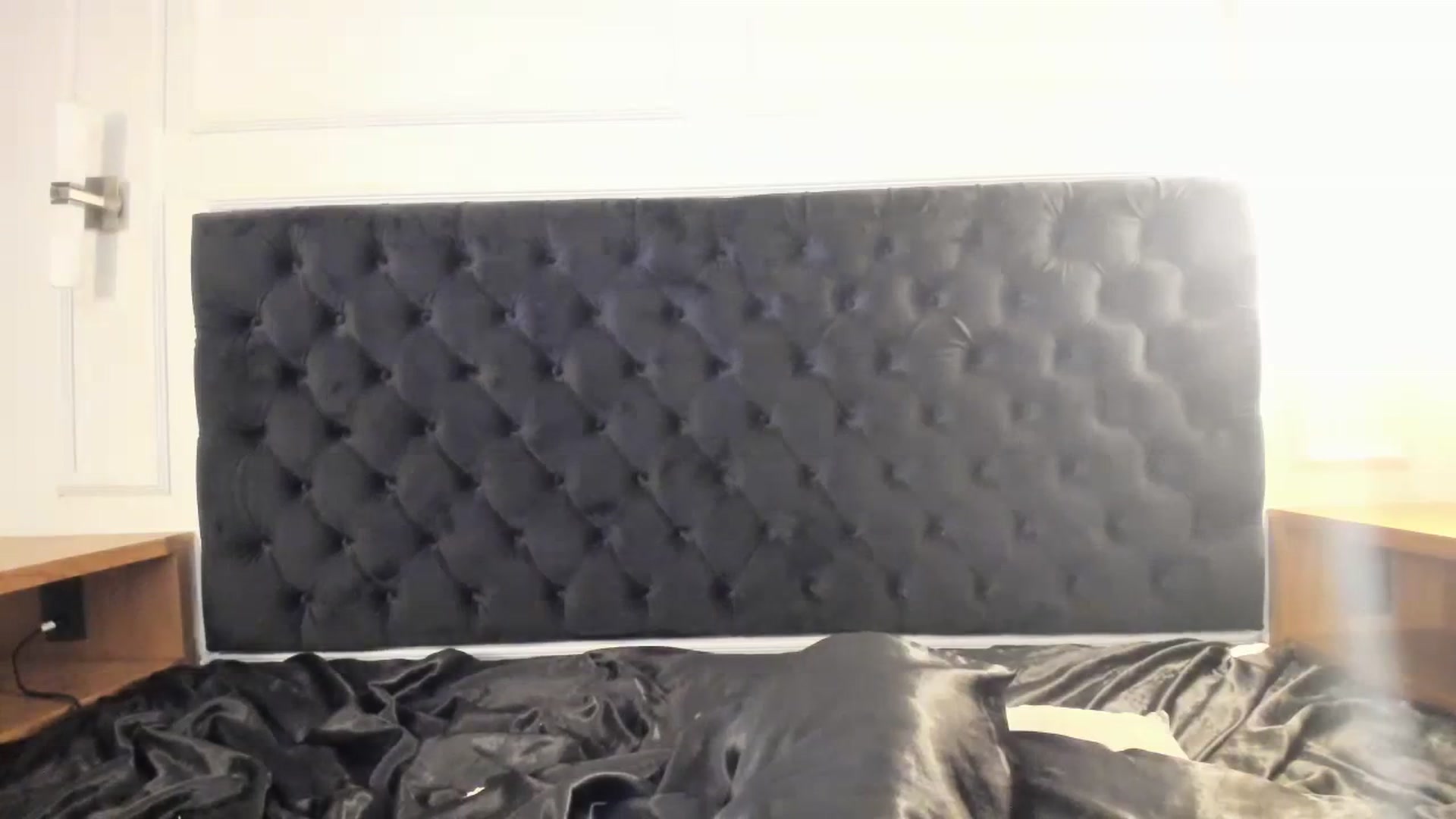 Gallery image thumbnail from AmyKGreen's myfreecams stream on, 07/13/2023, 01:25 image 12 of 20