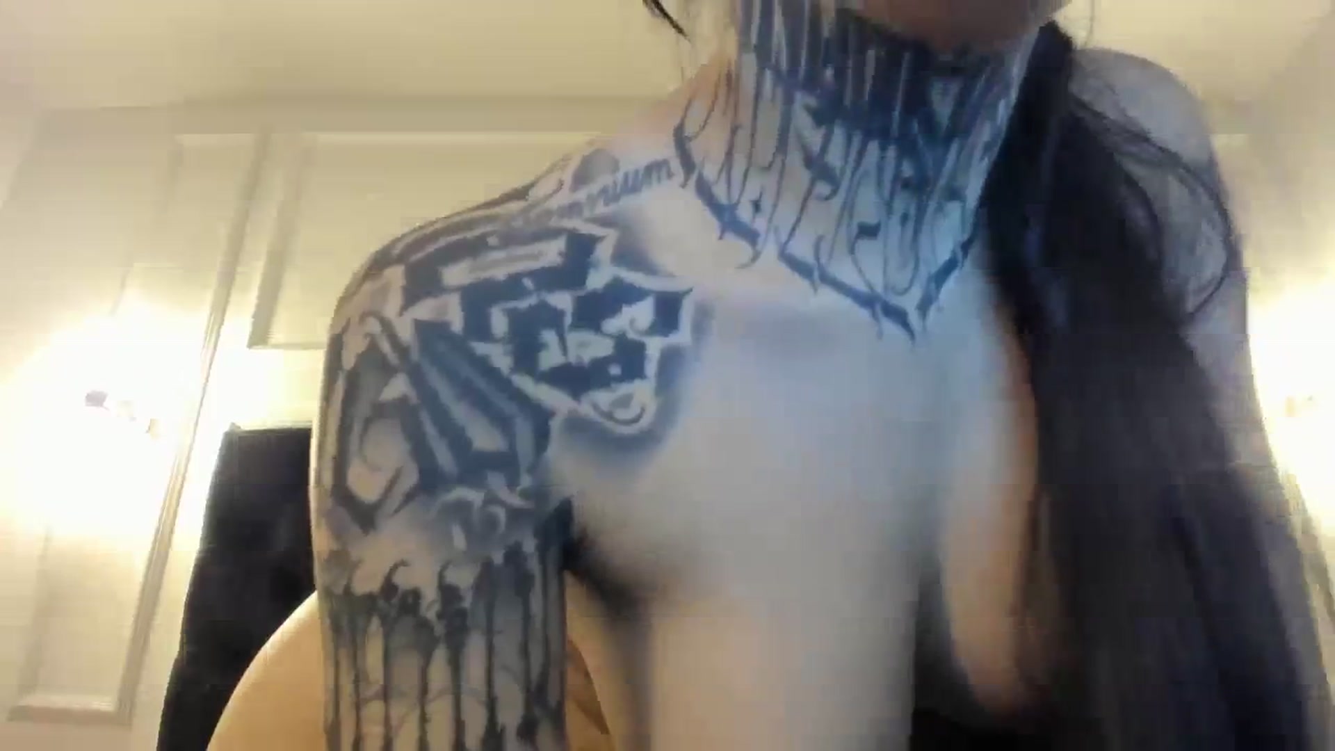 Gallery image thumbnail from AmyKGreen's myfreecams stream on, 09/10/2023, 07:29 image 9 of 20