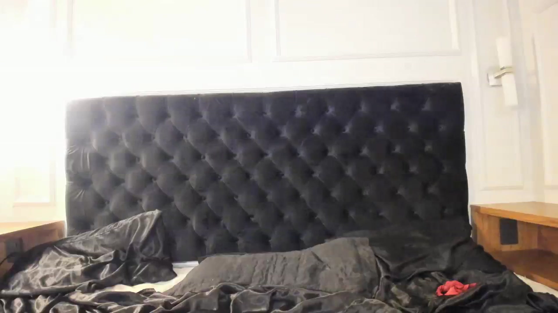 Gallery image thumbnail from AmyKGreen's myfreecams stream on, 09/18/2023, 07:22 image 8 of 20
