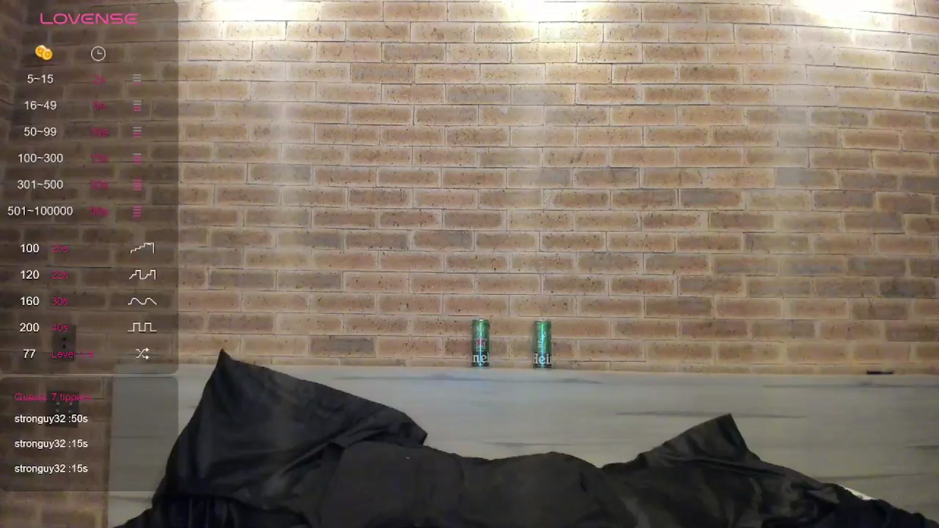 Gallery image thumbnail from AmyKGreen's myfreecams stream on, 05/25/2024, 08:43 image 15 of 20