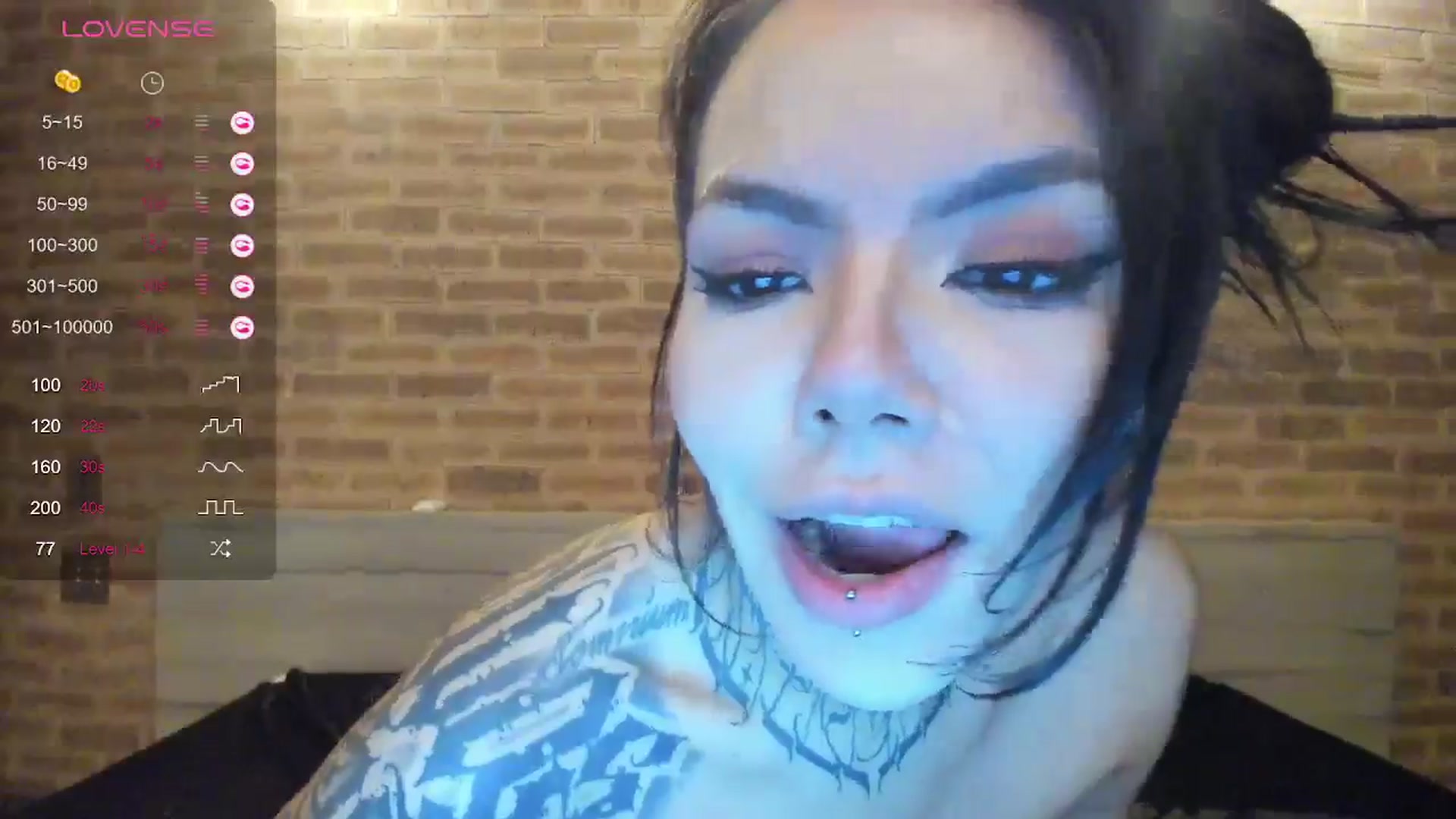 Gallery image thumbnail from AmyKGreen's myfreecams stream on, 06/17/2024, 05:48 image 17 of 20