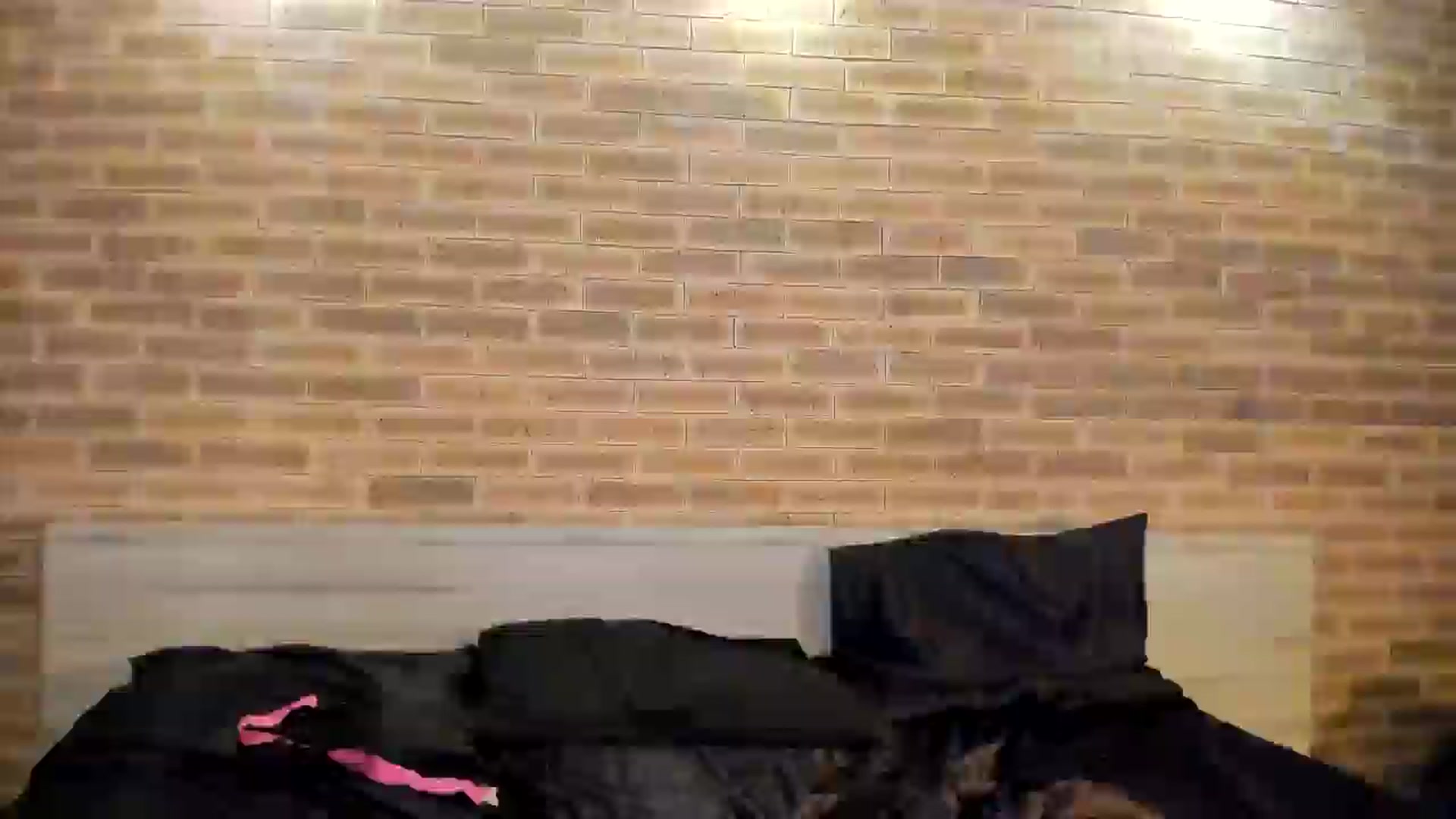 Gallery image thumbnail from AmyKGreen's myfreecams stream on, 07/17/2024, 02:12 image 18 of 20