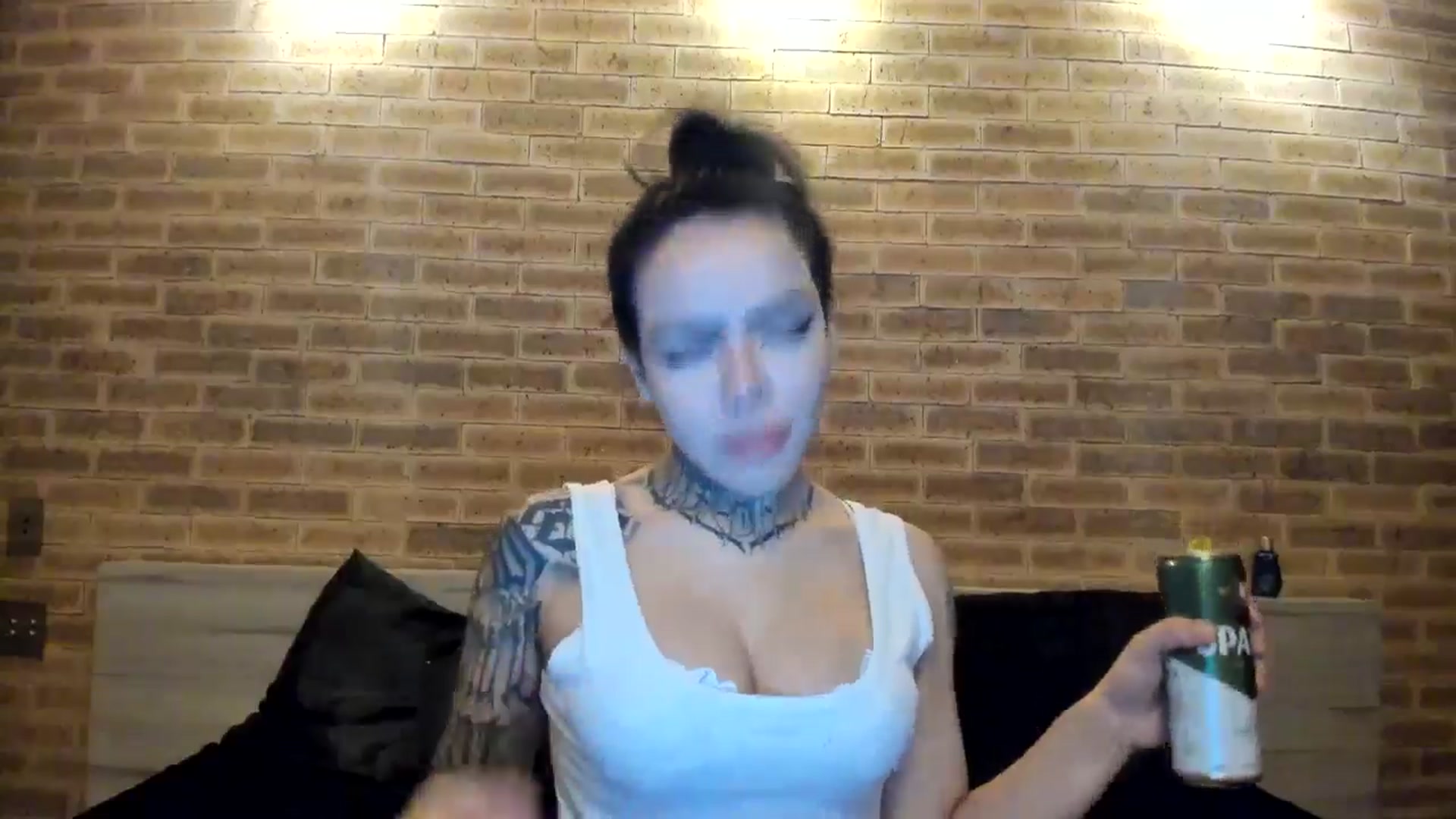 Gallery image thumbnail from AmyKGreen's myfreecams stream on, 08/11/2024, 09:49 image 8 of 20