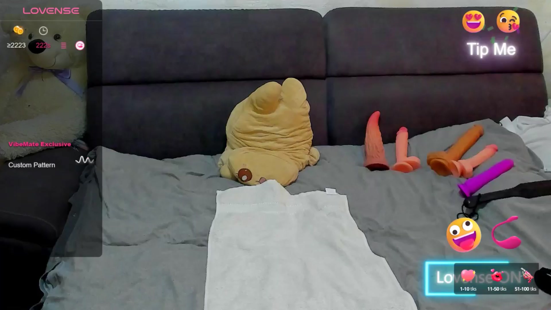 Gallery image thumbnail from AmyKentt's myfreecams stream on, 03/31/2024, 13:31 image 3 of 20