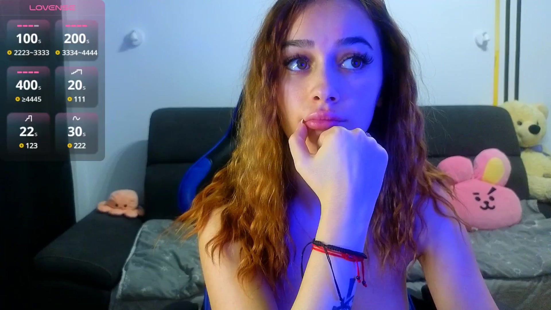 Gallery image thumbnail from AmyKentt's myfreecams stream on, 03/09/2025, 19:23 image 20 of 20