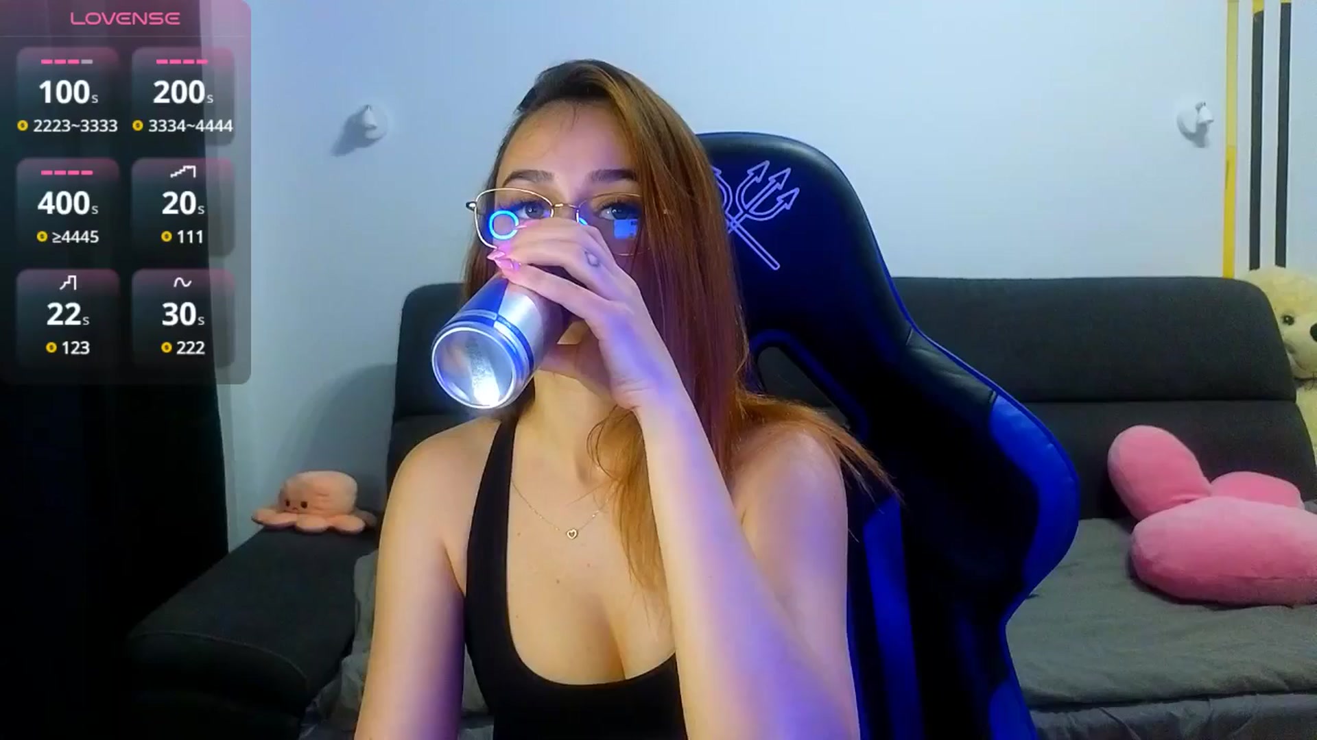 Gallery image thumbnail from AmyKentt's myfreecams stream on, 03/13/2025, 18:11 image 9 of 20