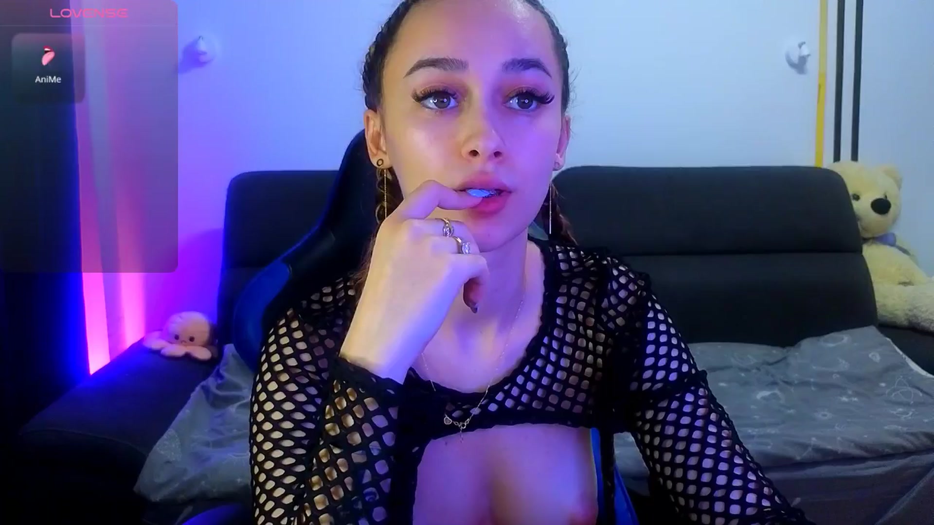 Gallery image thumbnail from AmyKentt's myfreecams stream on, 03/26/2025, 19:11 image 10 of 20