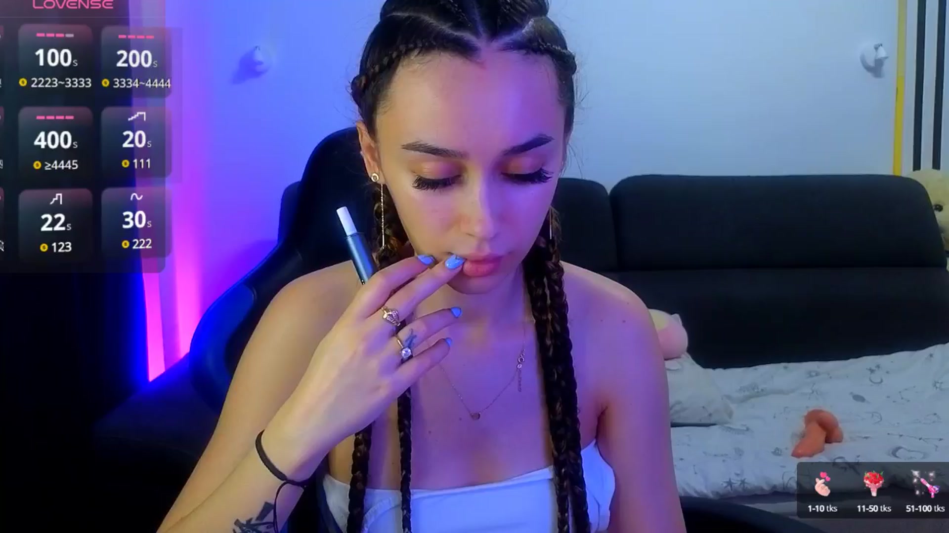 Gallery image thumbnail from AmyKentt's myfreecams stream on, 03/28/2025, 18:15 image 1 of 20