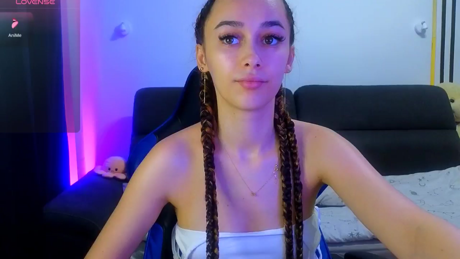 Gallery image thumbnail from AmyKentt's myfreecams stream on, 03/28/2025, 18:15 image 5 of 20